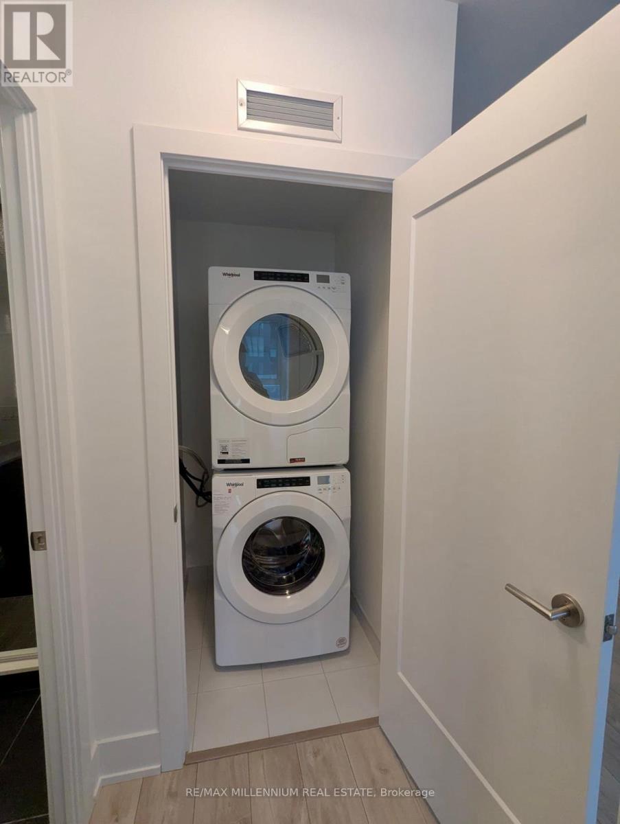 2006 - 10 Inn On The Park Drive, Toronto, Ontario  M3C 0P9 - Photo 13 - C12738400