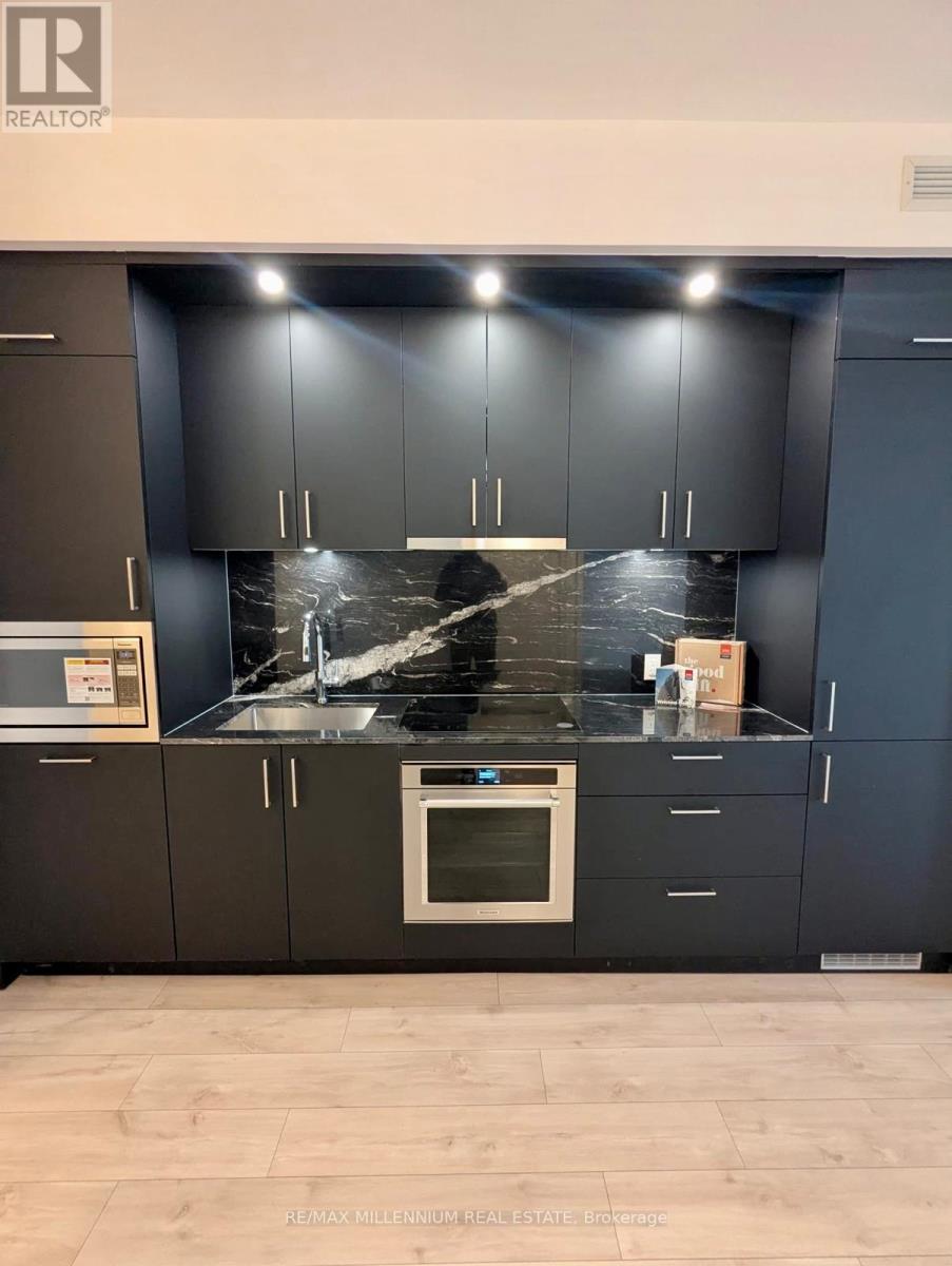 2006 - 10 Inn On The Park Drive, Toronto, Ontario  M3C 0P9 - Photo 9 - C12738400