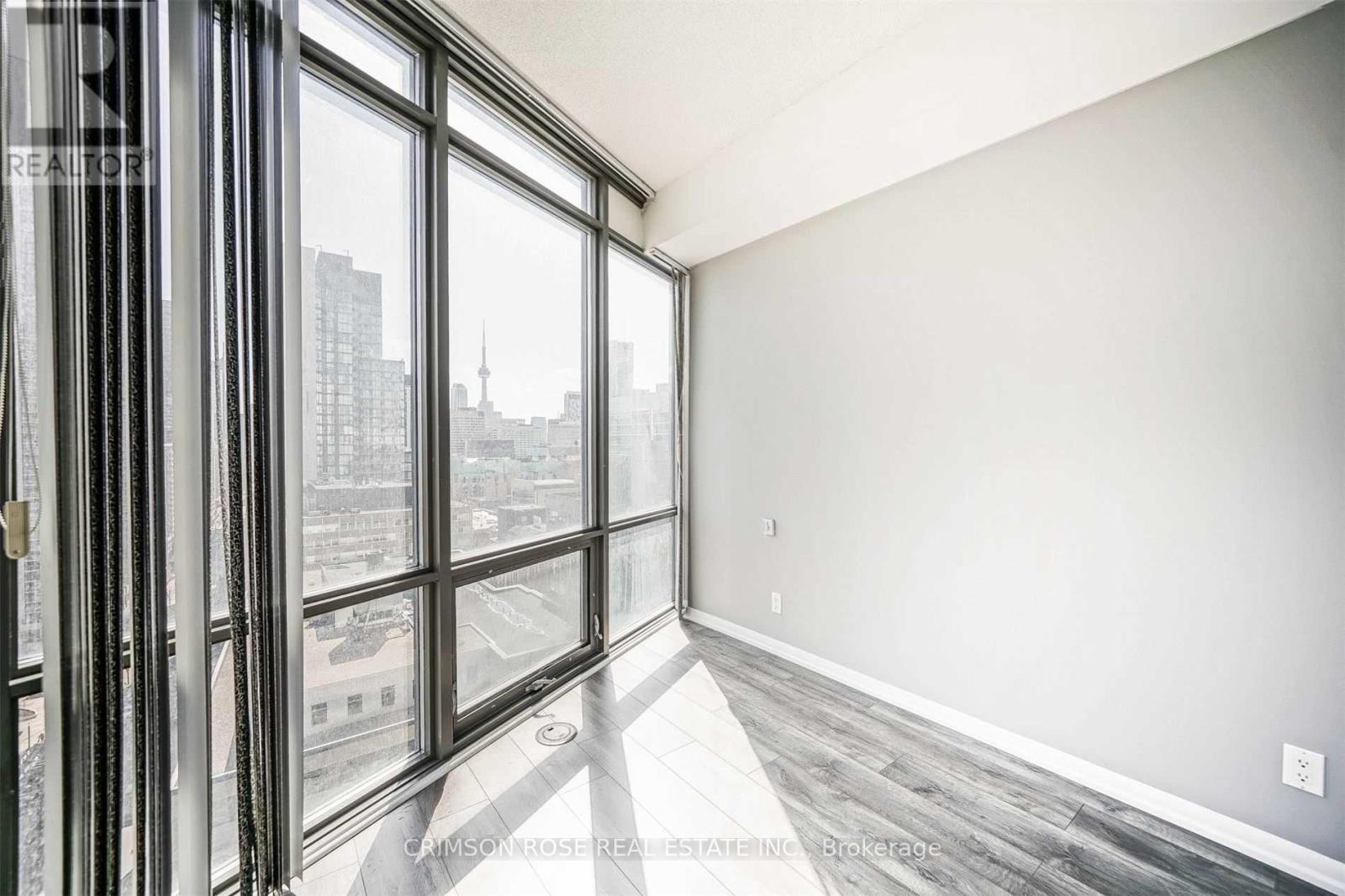 1609 - 832 Bay Street, Toronto, Ontario  M5S 1Z6 - Photo 12 - C12738456