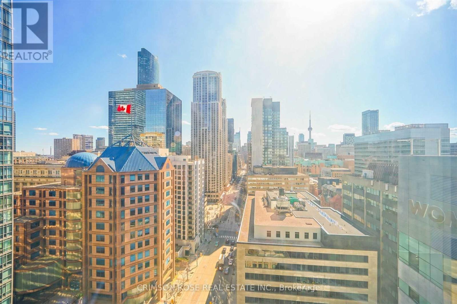 1609 - 832 Bay Street, Toronto, Ontario  M5S 1Z6 - Photo 2 - C12738456