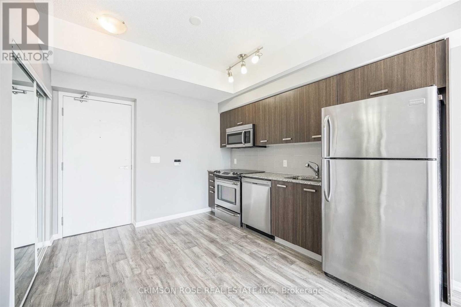 1609 - 832 Bay Street, Toronto, Ontario  M5S 1Z6 - Photo 4 - C12738456