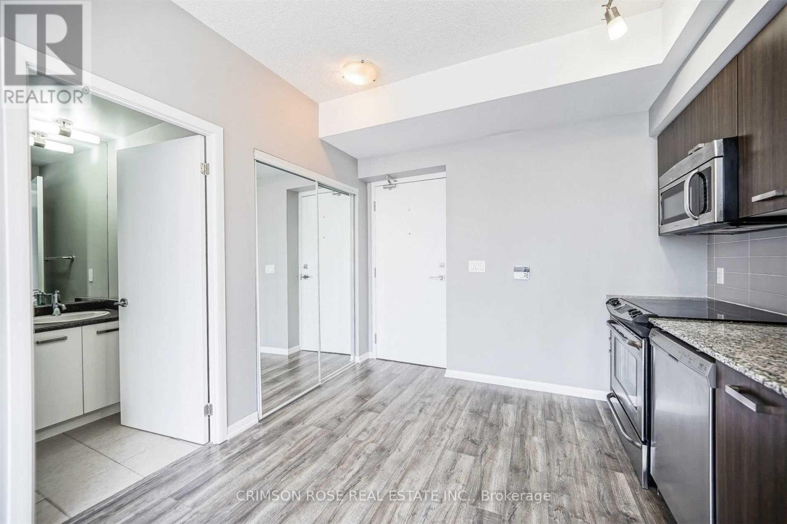 1609 - 832 Bay Street, Toronto, Ontario  M5S 1Z6 - Photo 5 - C12738456