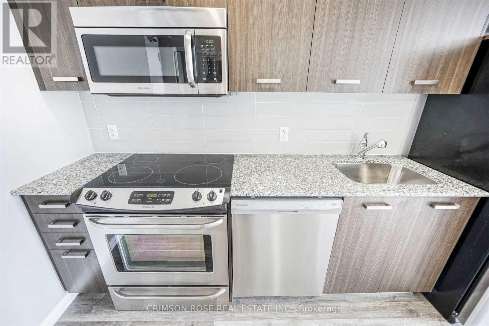 1609 - 832 Bay Street, Toronto, Ontario  M5S 1Z6 - Photo 9 - C12738456