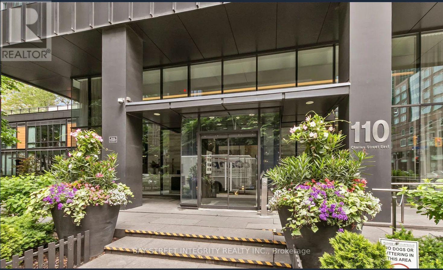 1509 - 110 Charles Street E, Toronto, Ontario  M4Y 1T5 - Photo 2 - C12738486