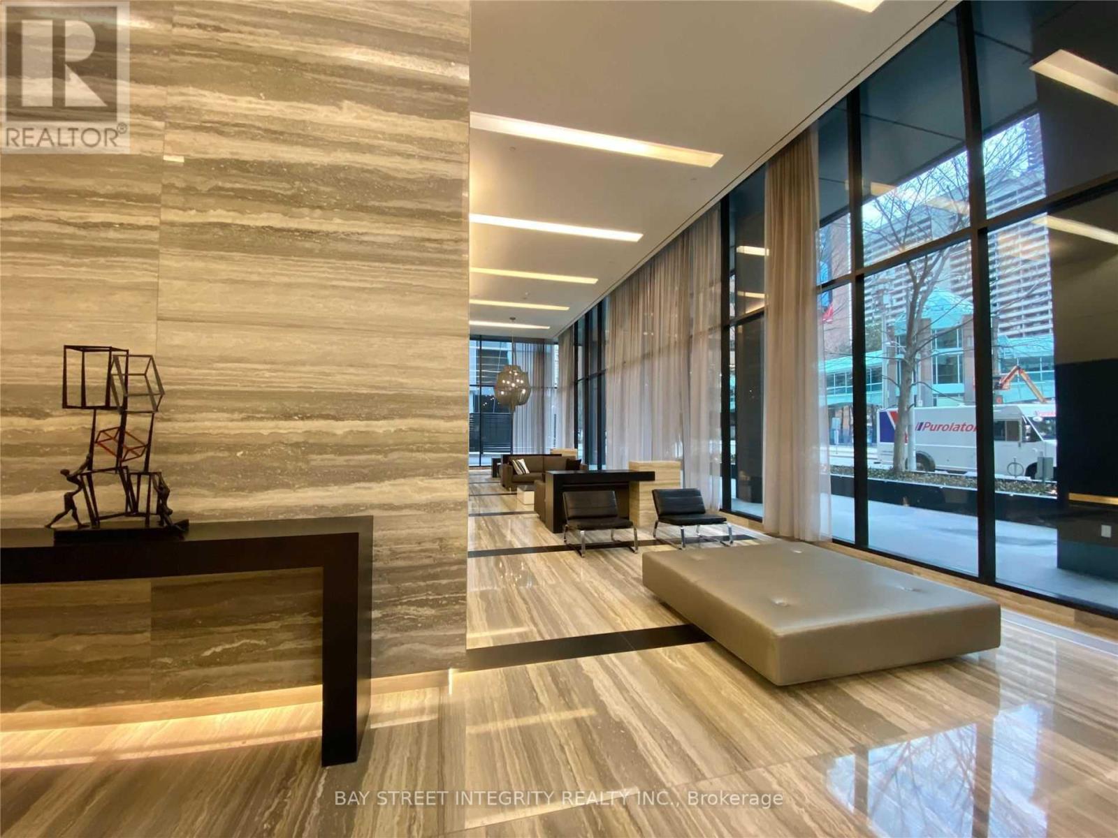 1509 - 110 Charles Street E, Toronto, Ontario  M4Y 1T5 - Photo 3 - C12738486