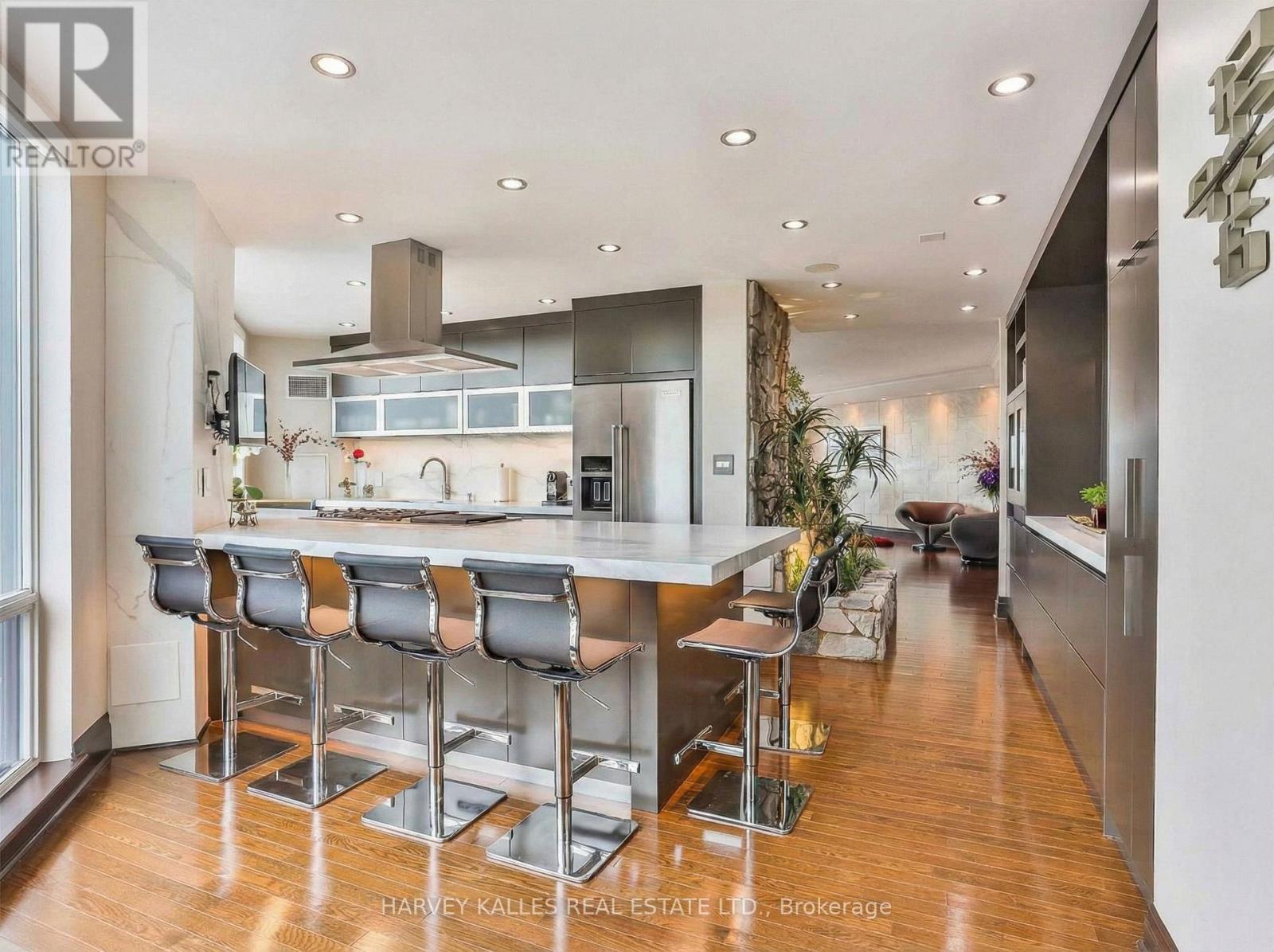 2701 - 300 Bloor Street E, Toronto, Ontario  M4W 3Y2 - Photo 8 - C12738490