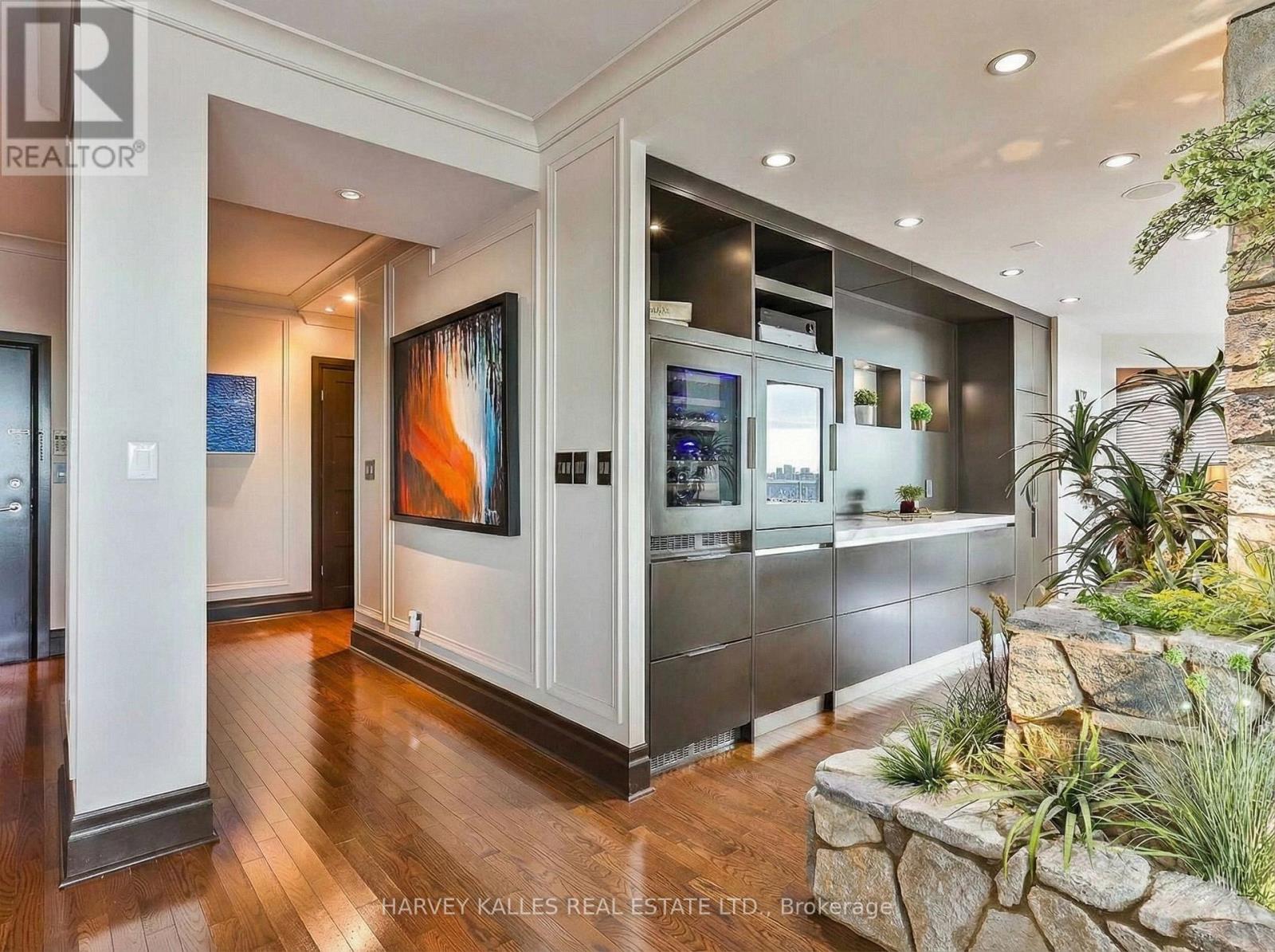 2701 - 300 Bloor Street E, Toronto, Ontario  M4W 3Y2 - Photo 9 - C12738490