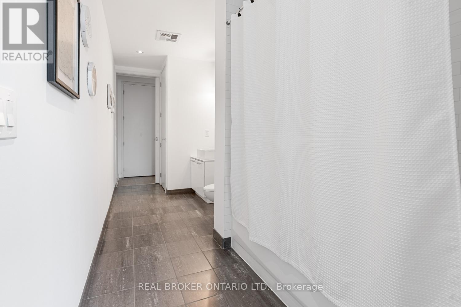 608 - 60 Bathurst Street, Toronto, Ontario  M5V 2P4 - Photo 18 - C12738534