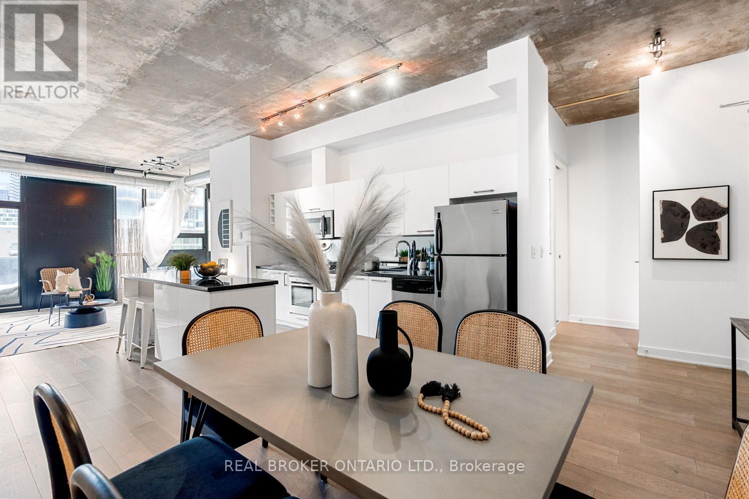 608 - 60 Bathurst Street, Toronto, Ontario  M5V 2P4 - Photo 4 - C12738534