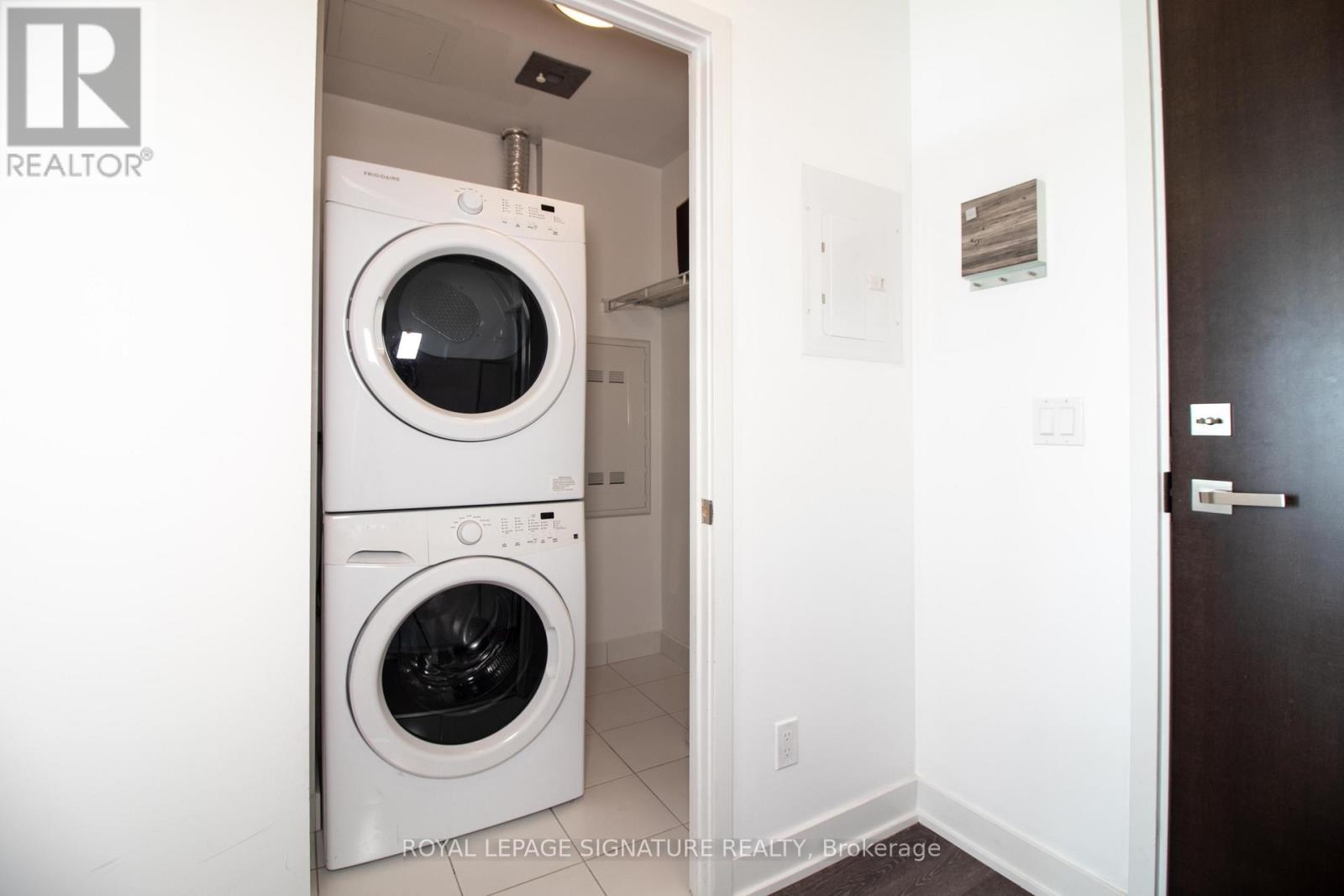 1004 - 1190 Dundas Street E, Toronto, Ontario  M4M 0C5 - Photo 10 - E12738346