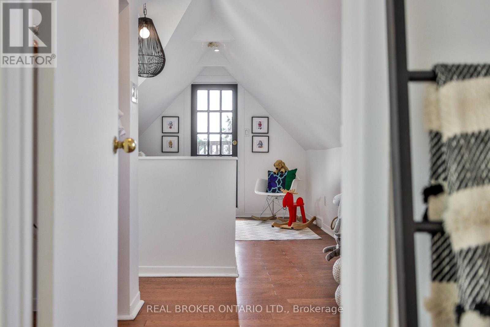 55 Dagmar Avenue, Toronto, Ontario  M4M 1V9 - Photo 26 - E12738390