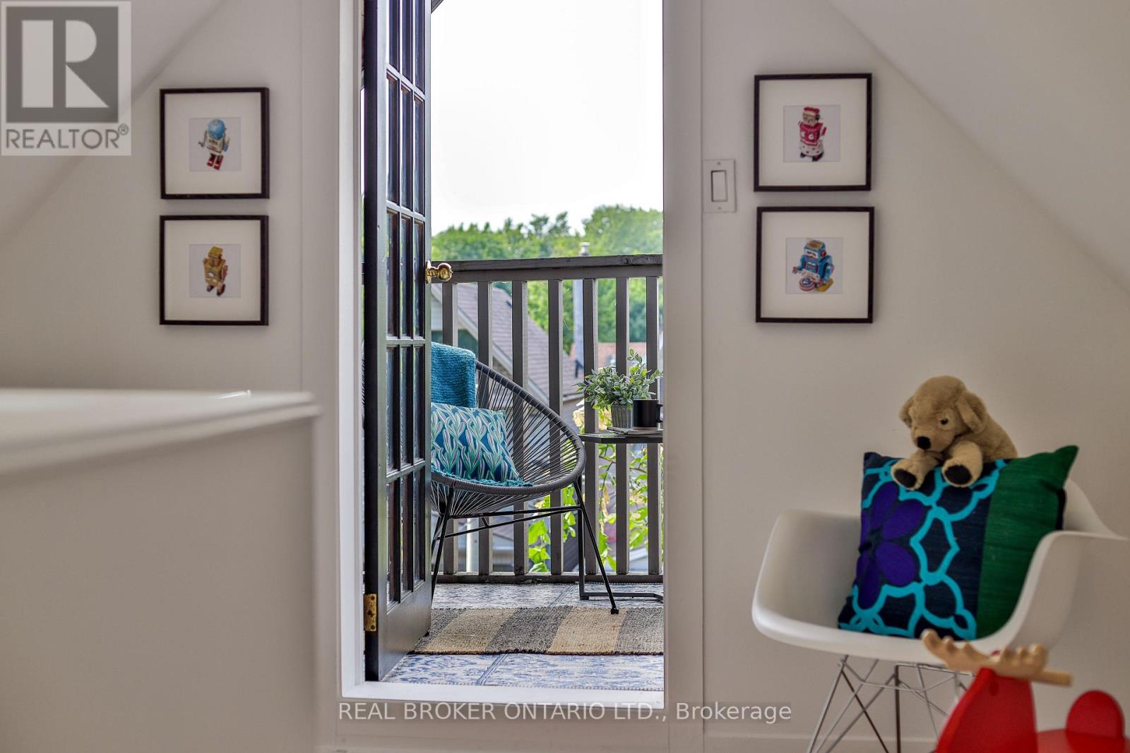 55 Dagmar Avenue, Toronto, Ontario  M4M 1V9 - Photo 29 - E12738390