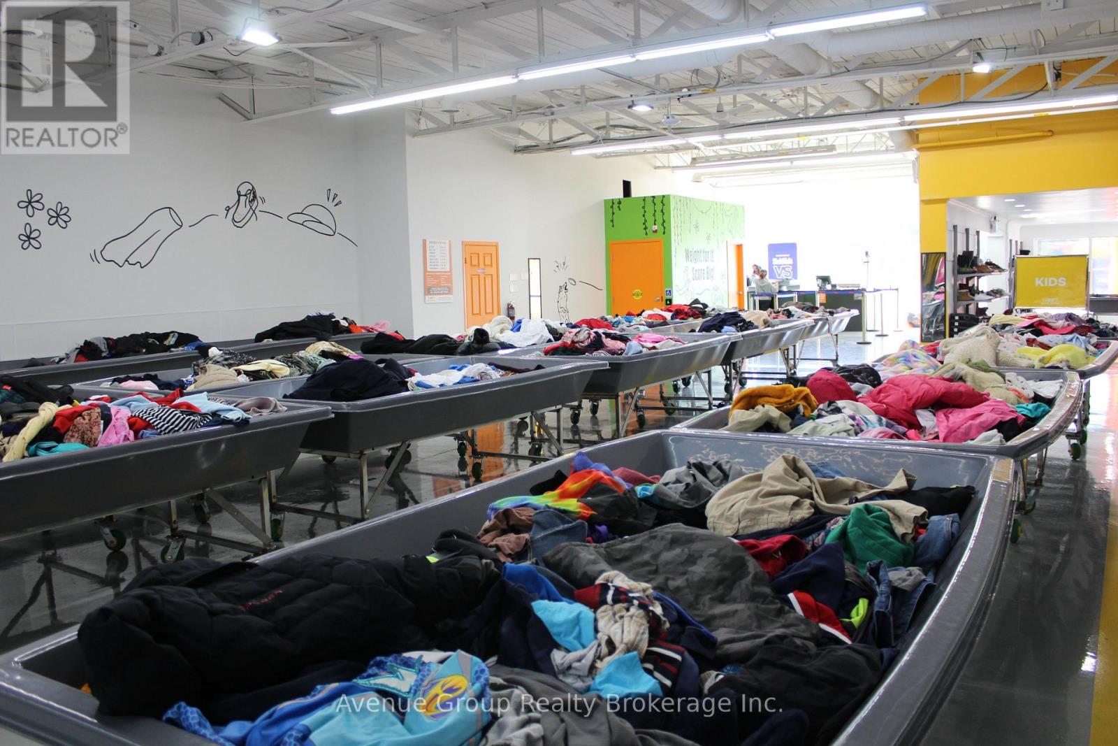 1153 Kennedy Road, Toronto, Ontario  M1P 2K8 - Photo 3 - E12738410