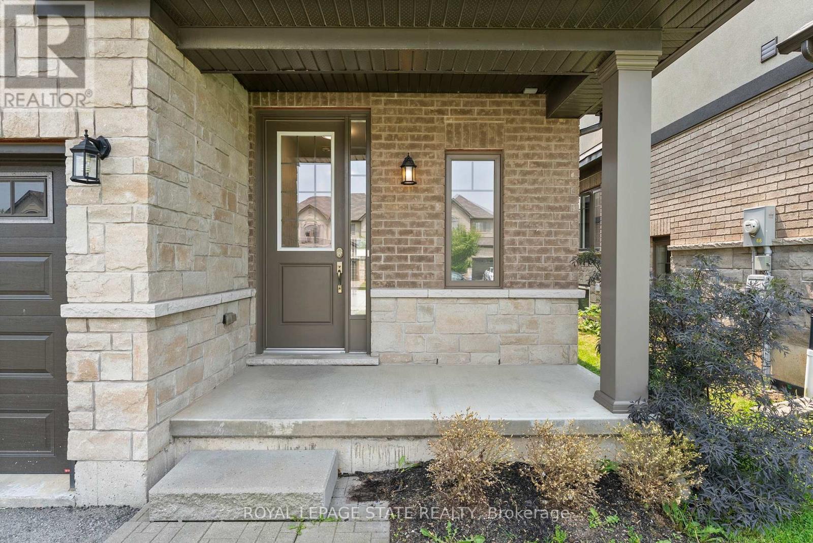 68 Dodman Crescent, Hamilton, Ontario  L9G 0G6 - Photo 2 - X12613720