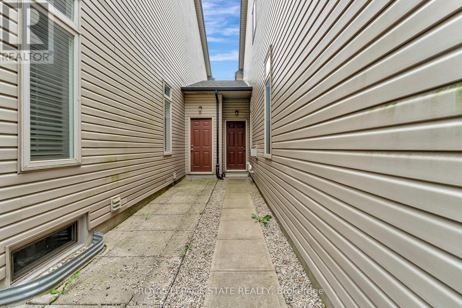 21 - 400 Stonehenge Drive, Hamilton, Ontario  L9K 0A2 - Photo 35 - X12702968