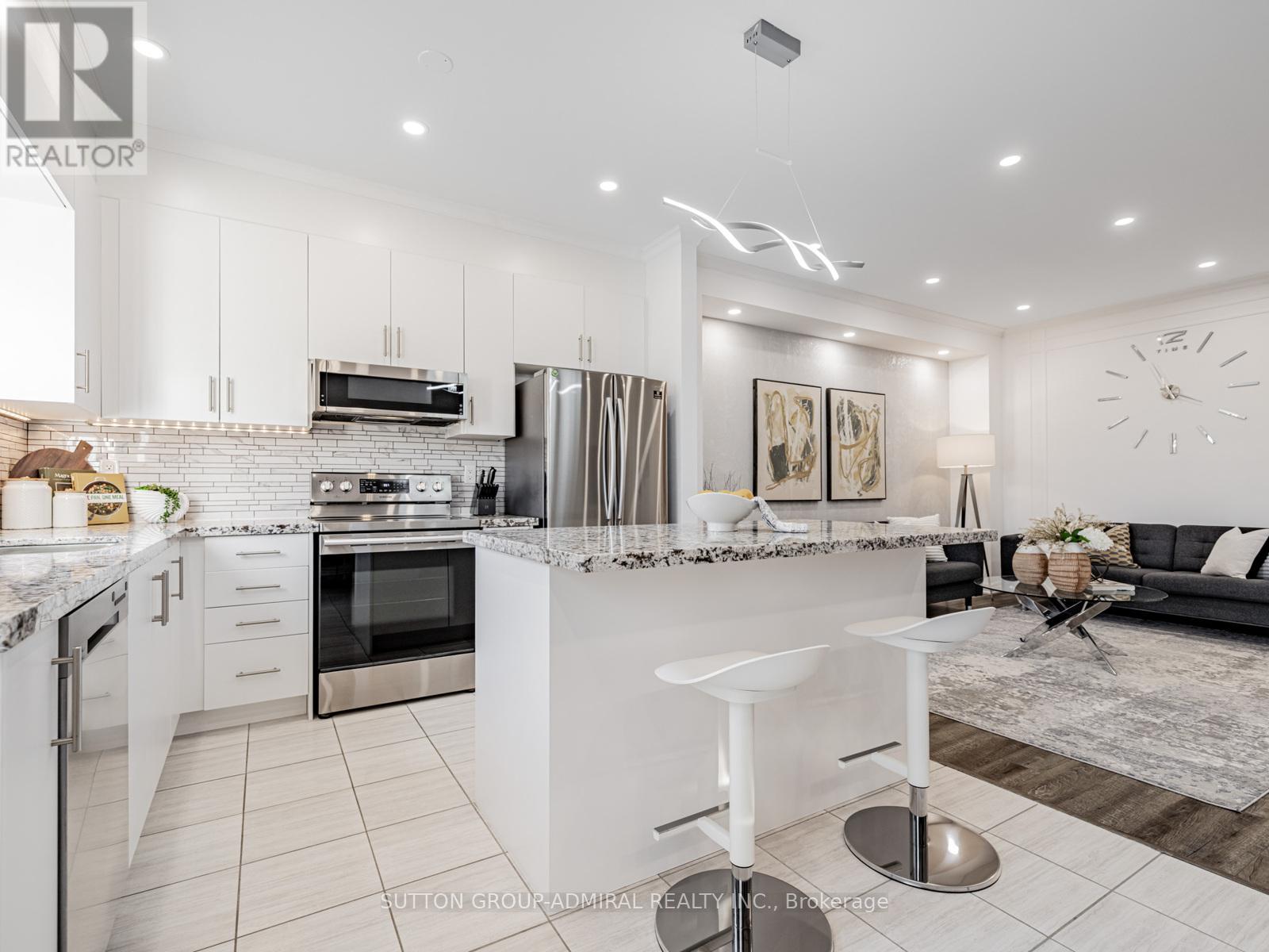 1215 Peelar Crescent, Innisfil (Lefroy), Ontario  L0L 1W0 - Photo 16 - N12738272