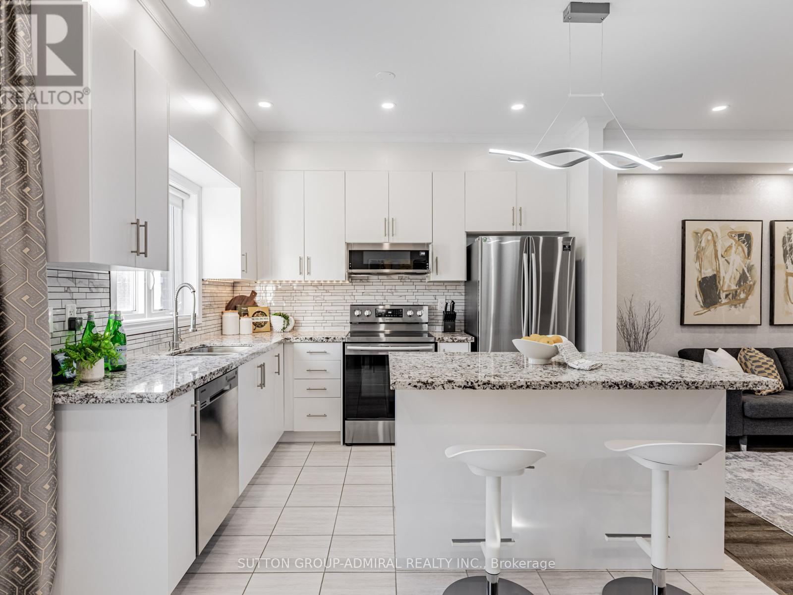 1215 Peelar Crescent, Innisfil (Lefroy), Ontario  L0L 1W0 - Photo 19 - N12738272