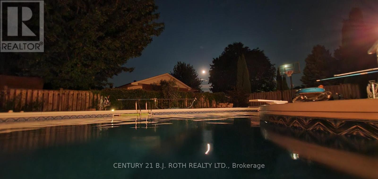 218 Parkside Crescent, Innisfil, Ontario  L9S 1G3 - Photo 38 - N12738298