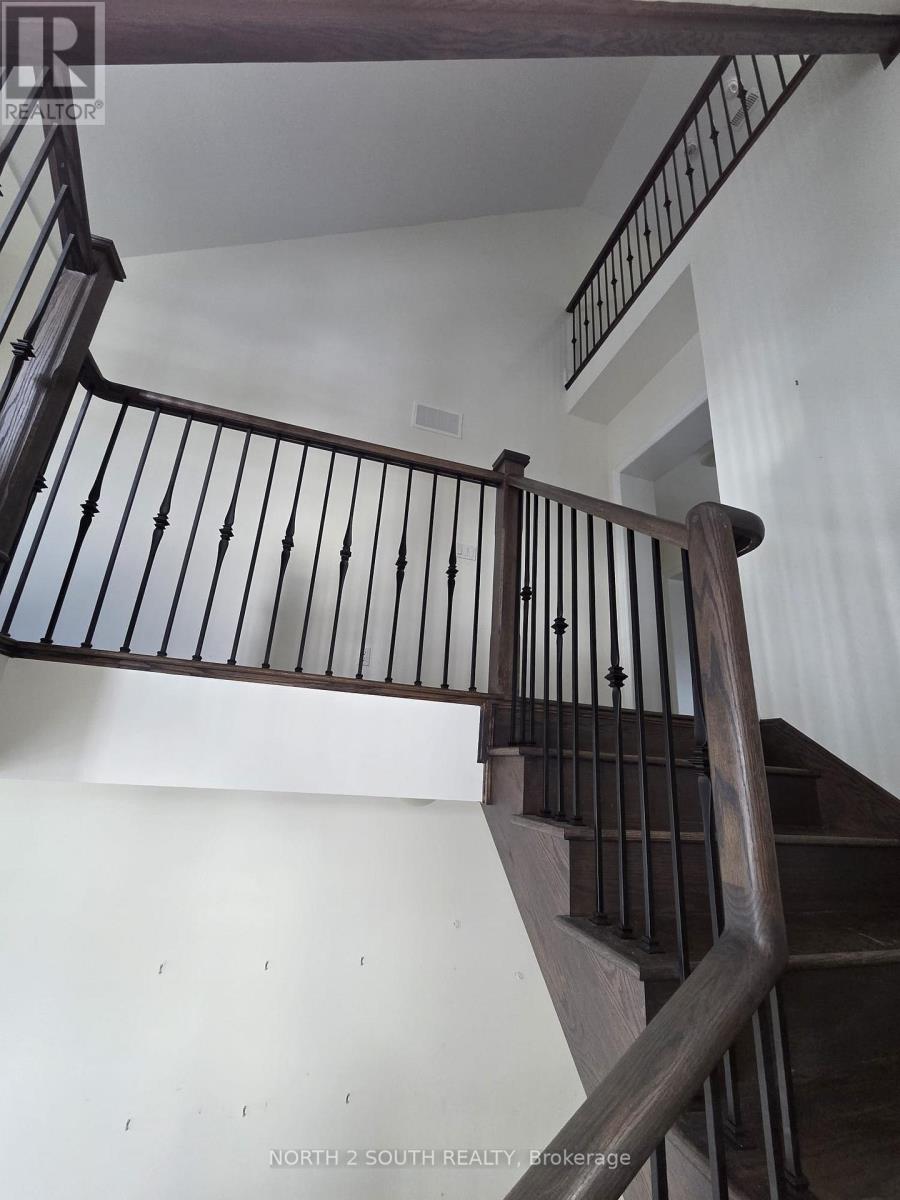 Upper - 34 Straw Cutter Gate, Vaughan, Ontario  L6A 4Y5 - Photo 20 - N12738308