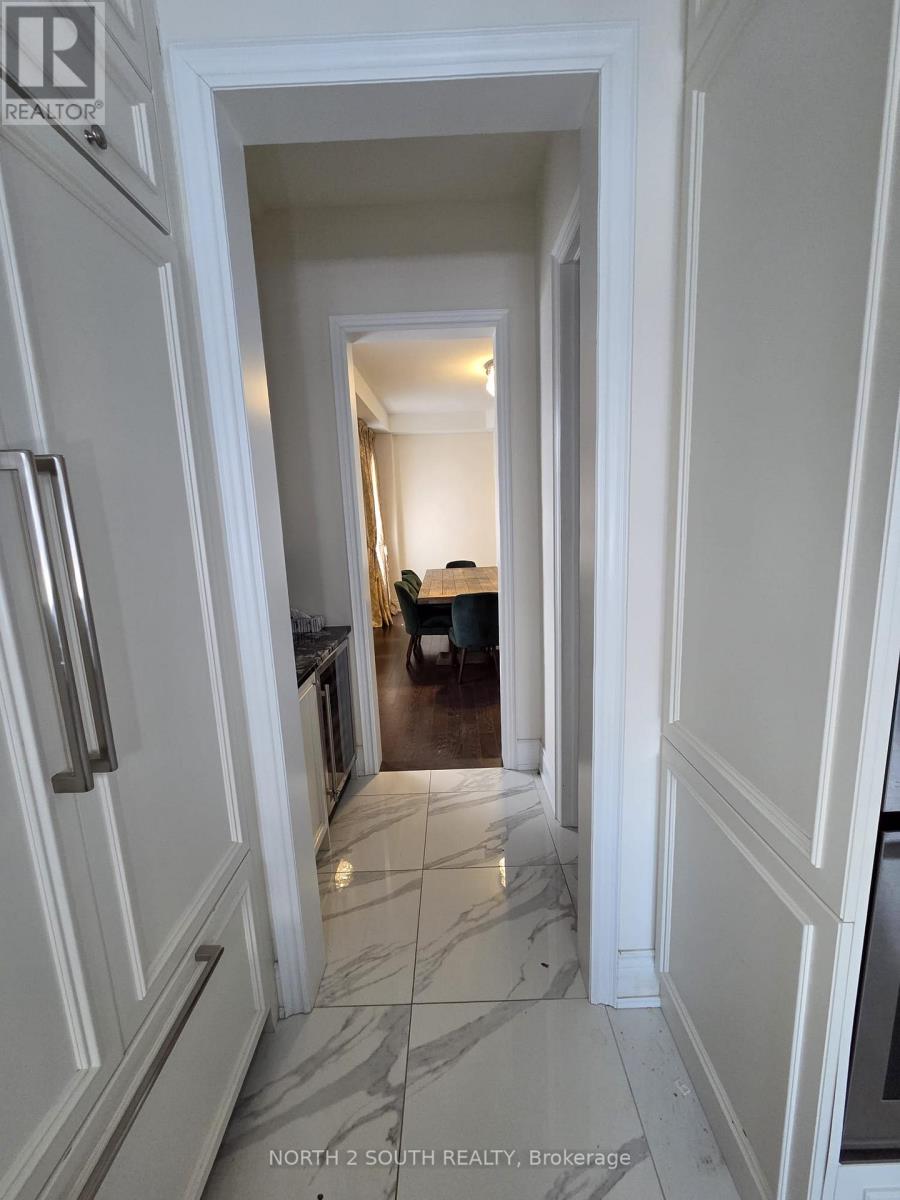 Upper - 34 Straw Cutter Gate, Vaughan, Ontario  L6A 4Y5 - Photo 4 - N12738308