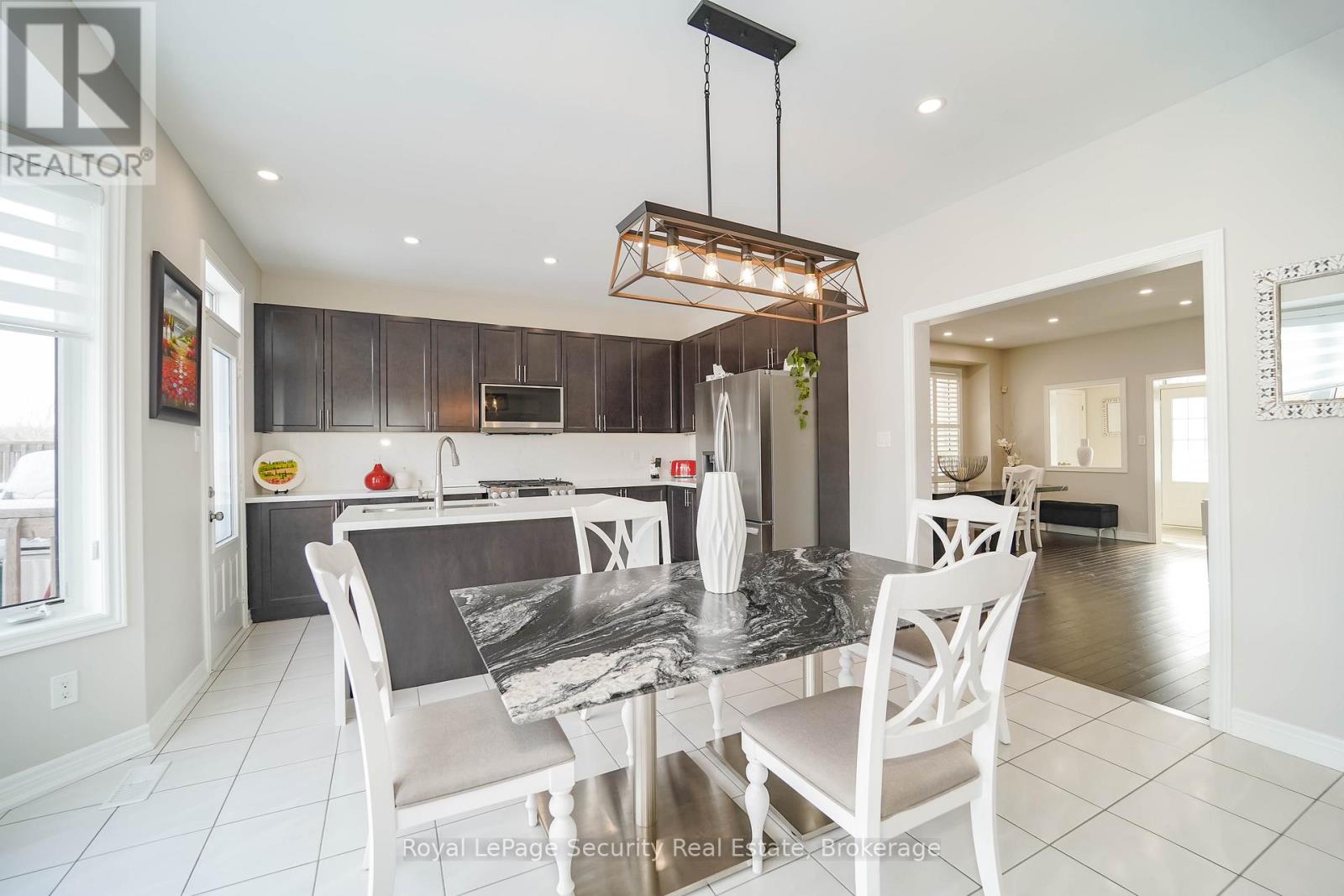 77 Pierce Place, New Tecumseth (Tottenham), Ontario  L0G 1W0 - Photo 17 - N12738334