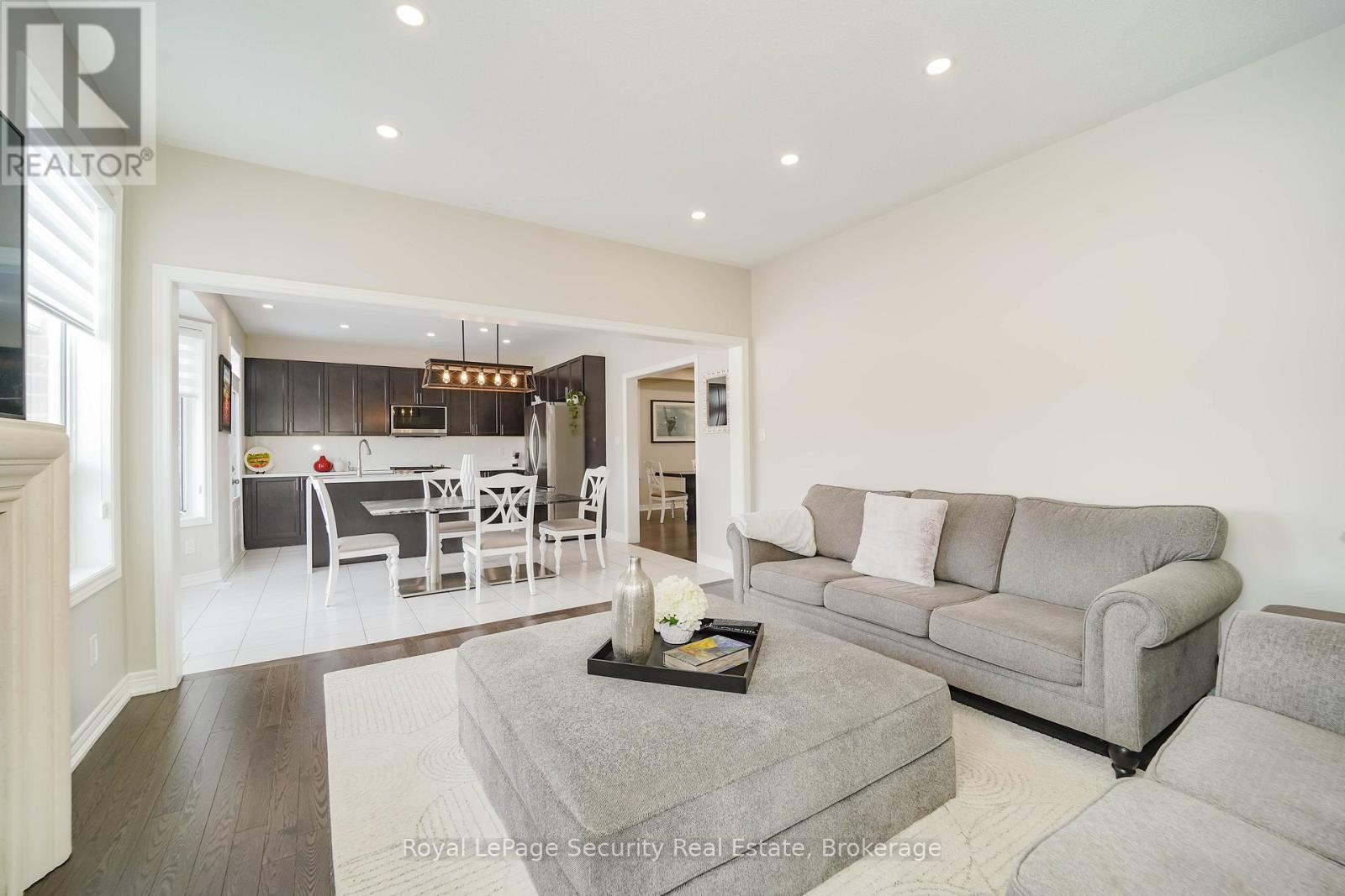 77 Pierce Place, New Tecumseth (Tottenham), Ontario  L0G 1W0 - Photo 23 - N12738334