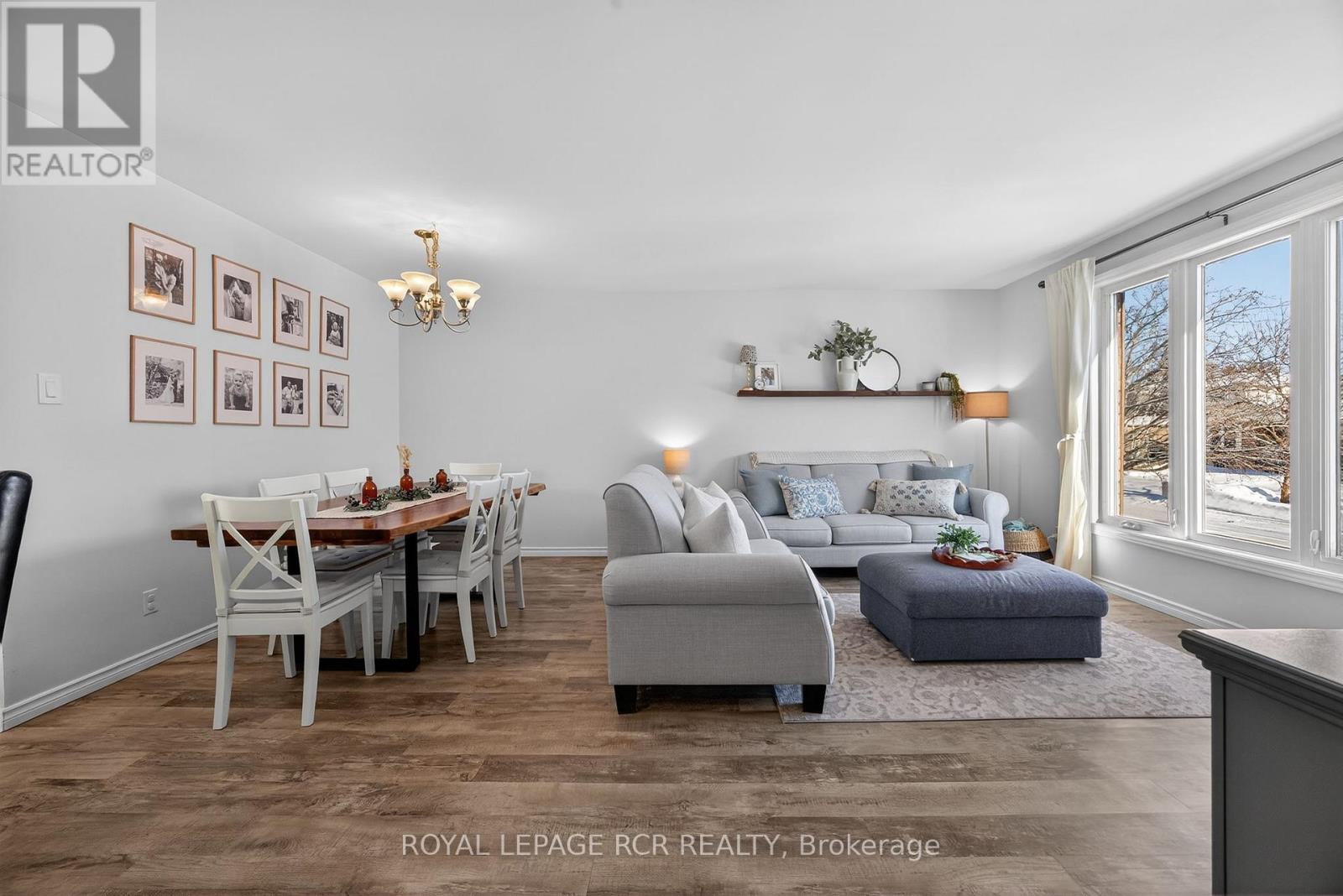 30 Longview Drive, Bradford West Gwillimbury (Bradford), Ontario  L3Z 2H2 - Photo 6 - N12738336