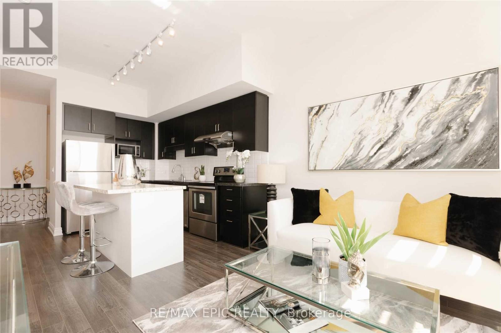 Ph-1801 - 38 Cedarland Drive, Markham, Ontario  L6G 0G7 - Photo 4 - N12738416