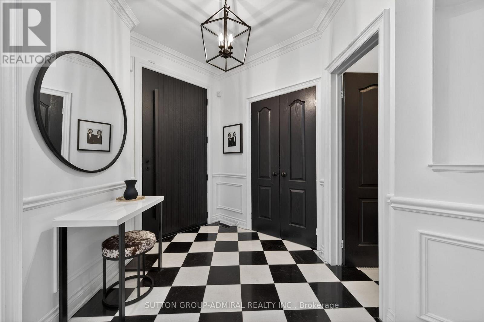 11 Malka Gate, Vaughan, Ontario  L4J 8H4 - Photo 3 - N12738504