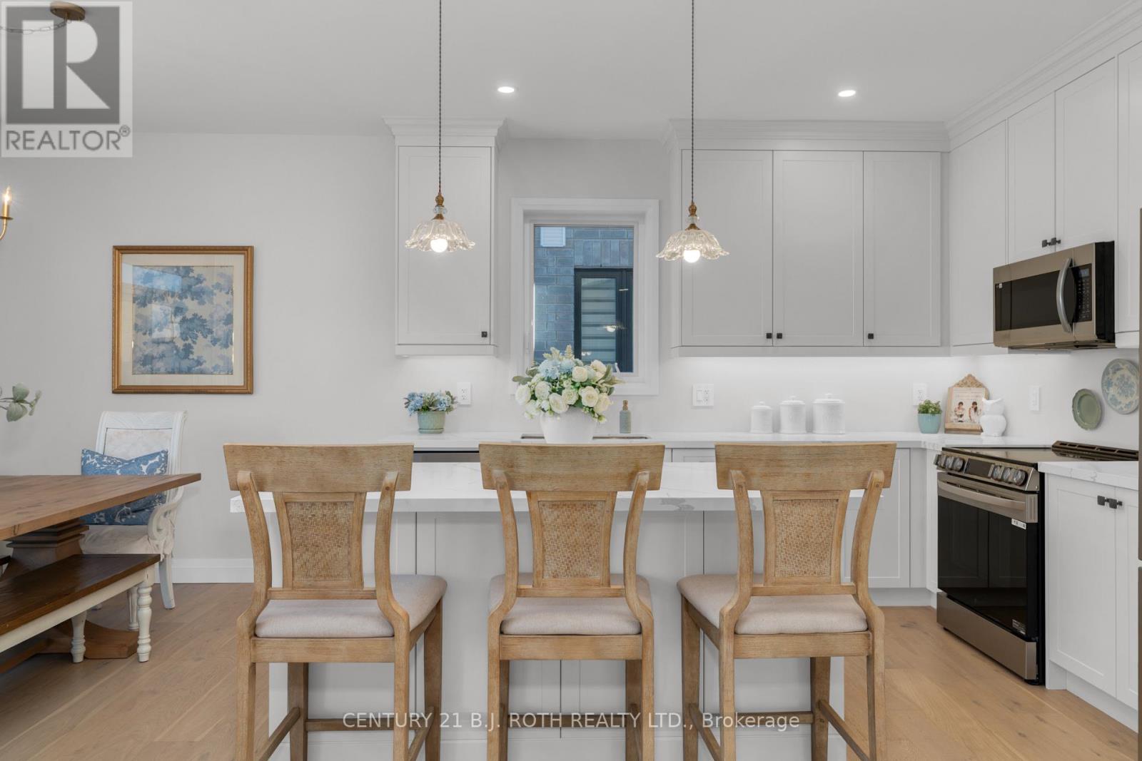 19 Rowley Crescent, Springwater (Elmvale), Ontario  L0L 1P0 - Photo 13 - S12738282