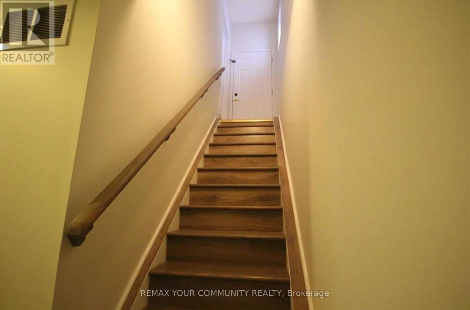 31 Irene Drive, Barrie (Painswick South), Ontario  L4N 0Y8 - Photo 11 - S12738408