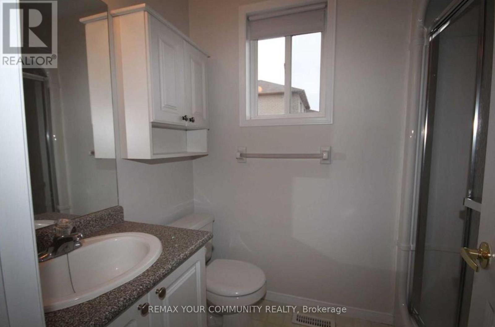 31 Irene Drive, Barrie (Painswick South), Ontario  L4N 0Y8 - Photo 8 - S12738408