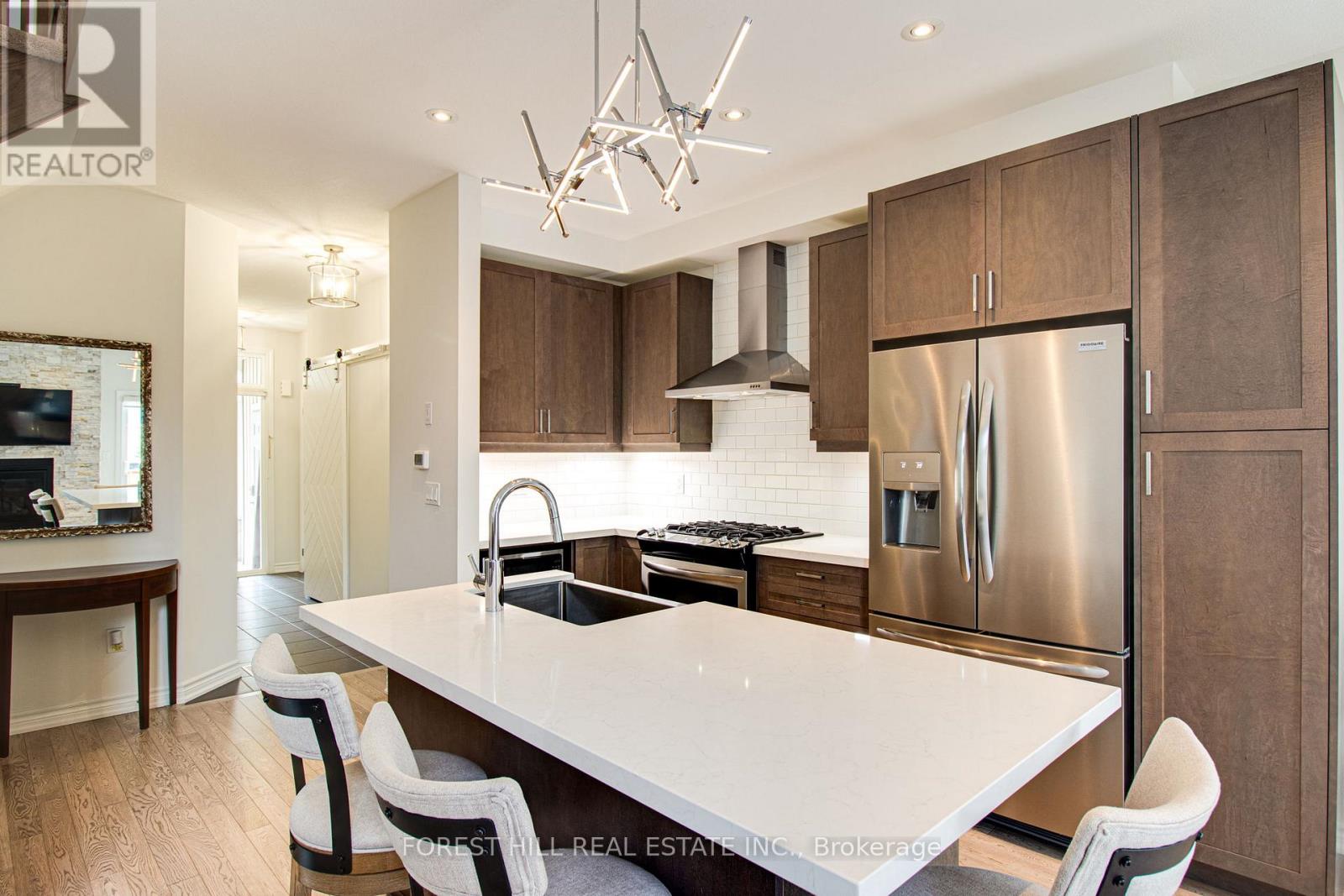 17 Gregory Avenue, Collingwood, Ontario  L9Y 0Z5 - Photo 9 - S12738418