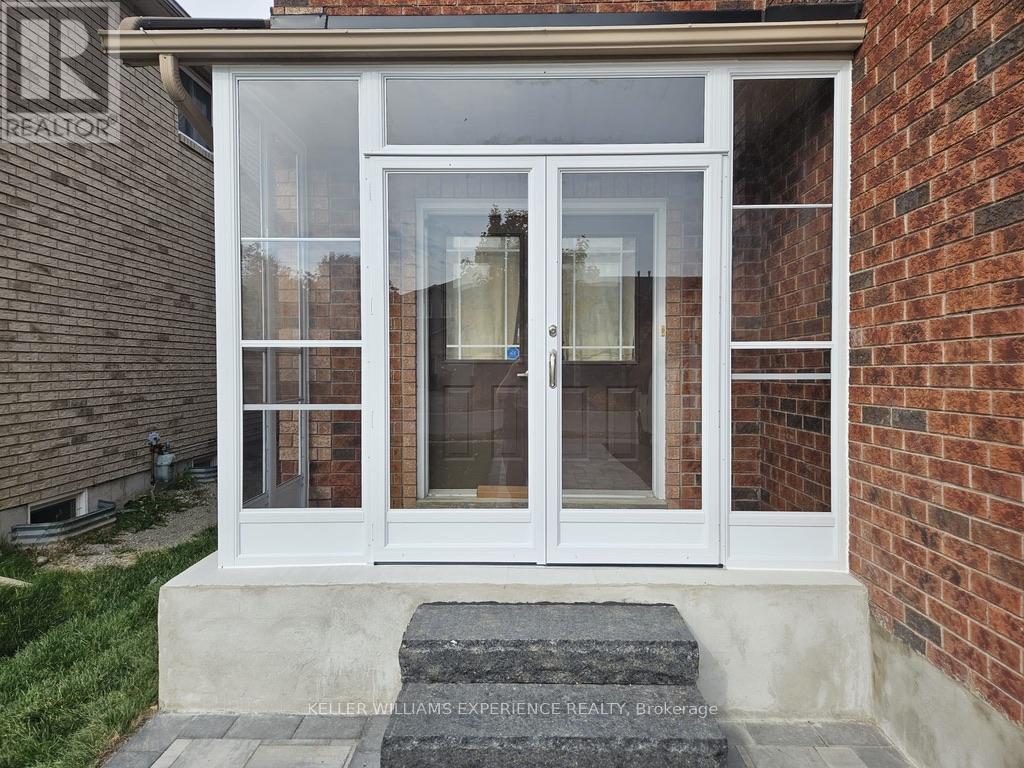 28 Coronation Parkway, Barrie, Ontario  L4M 7J8 - Photo 4 - S12738420