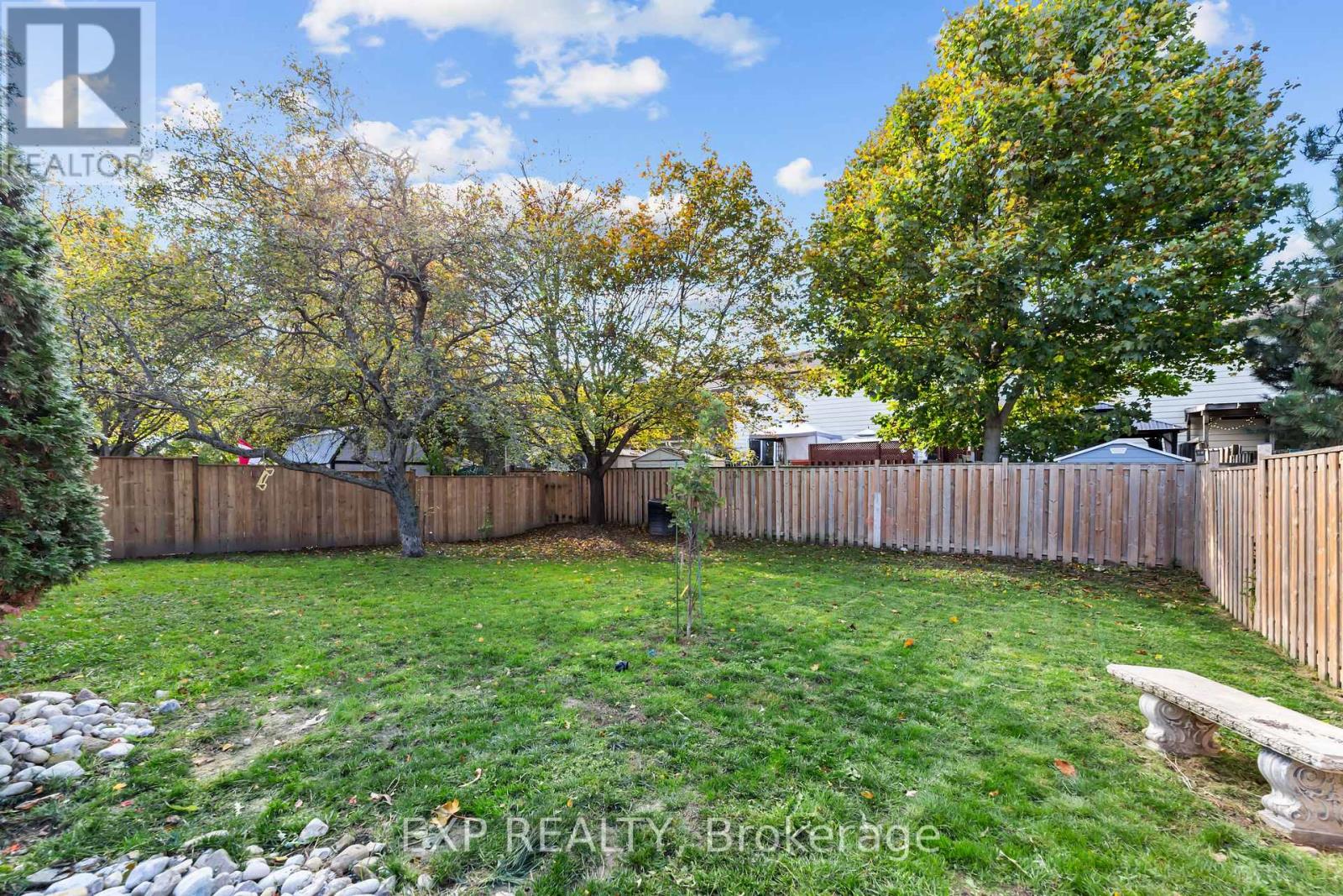 29 Dunsford Crescent, St. Marys, Ontario  N4X 1A5 - Photo 36 - X12492386