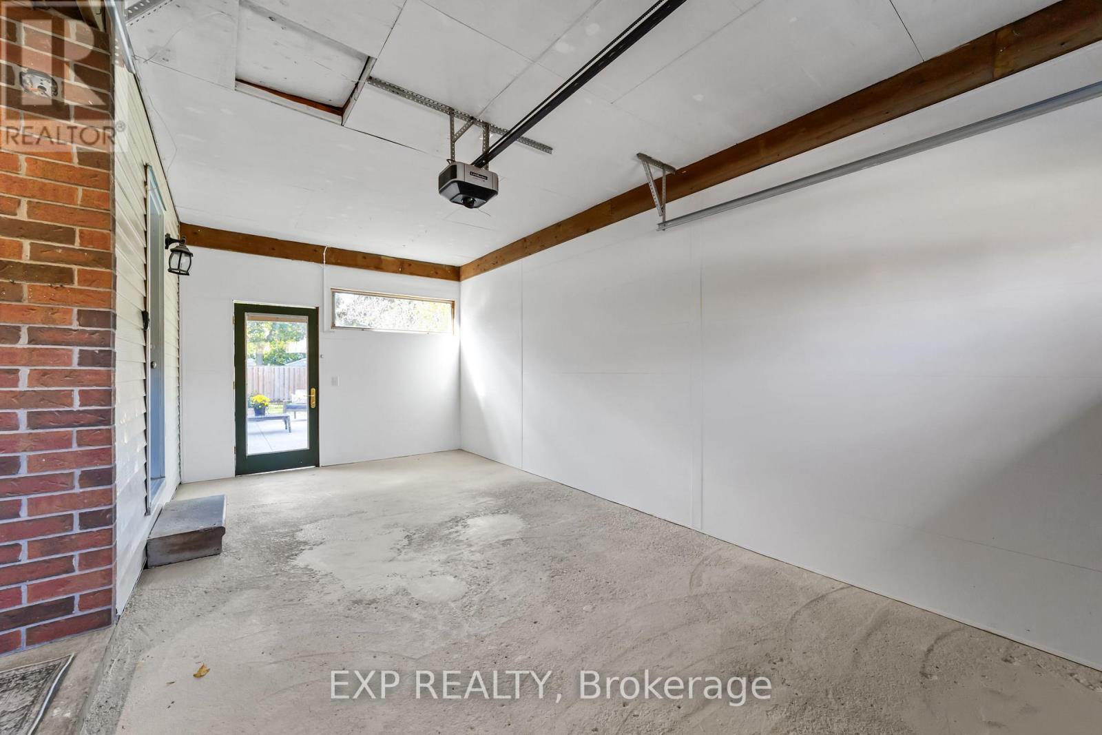 29 Dunsford Crescent, St. Marys, Ontario  N4X 1A5 - Photo 7 - X12492386