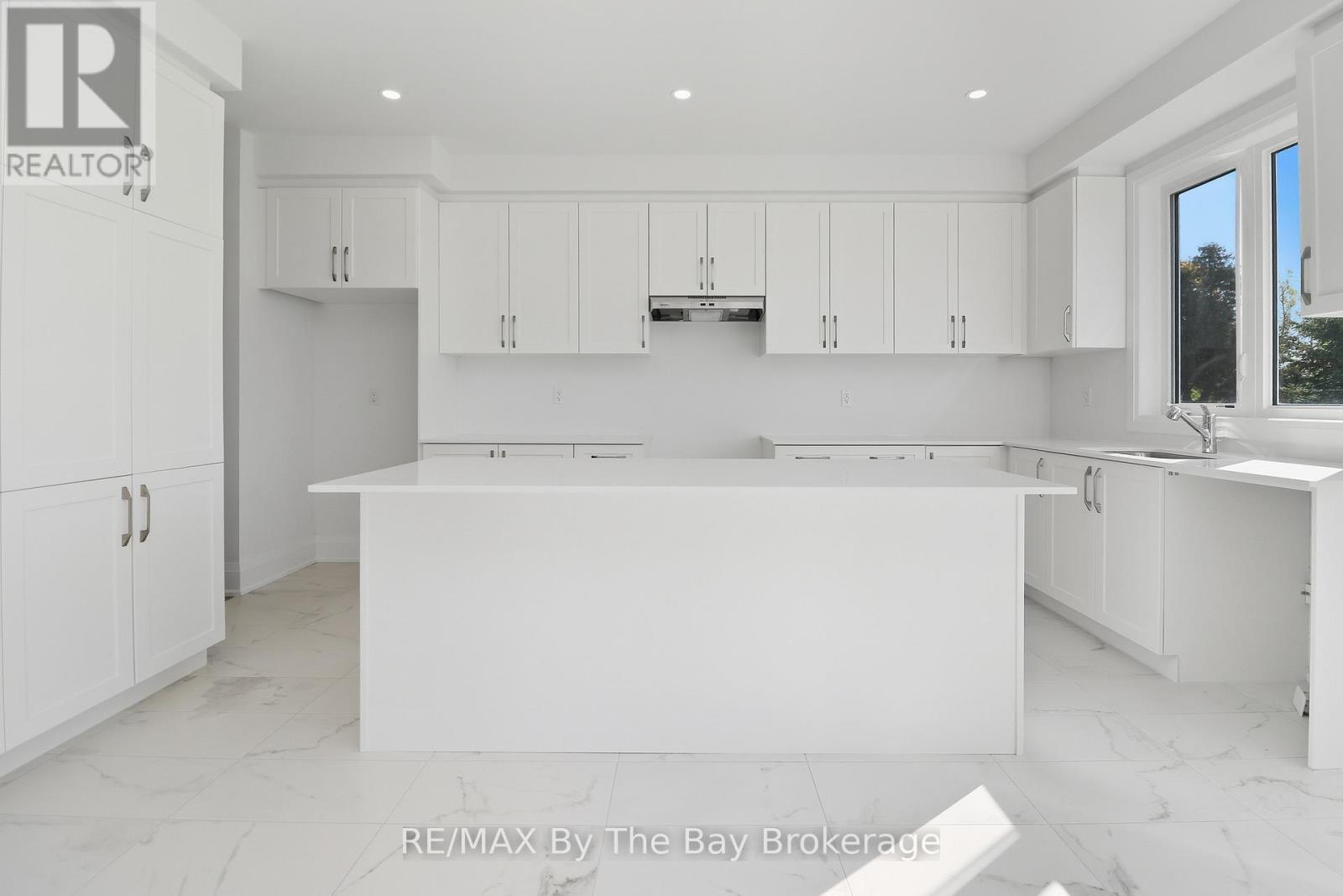 66 Amber Drive, Wasaga Beach, Ontario L9Z 0R9 - Photo 13 - S12738606