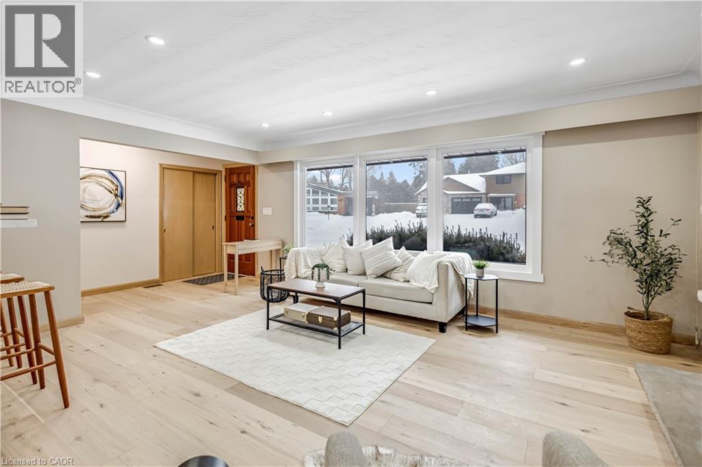 626 Iroquois Avenue, Ancaster, Ontario  L9G 3B4 - Photo 5 - 40801604