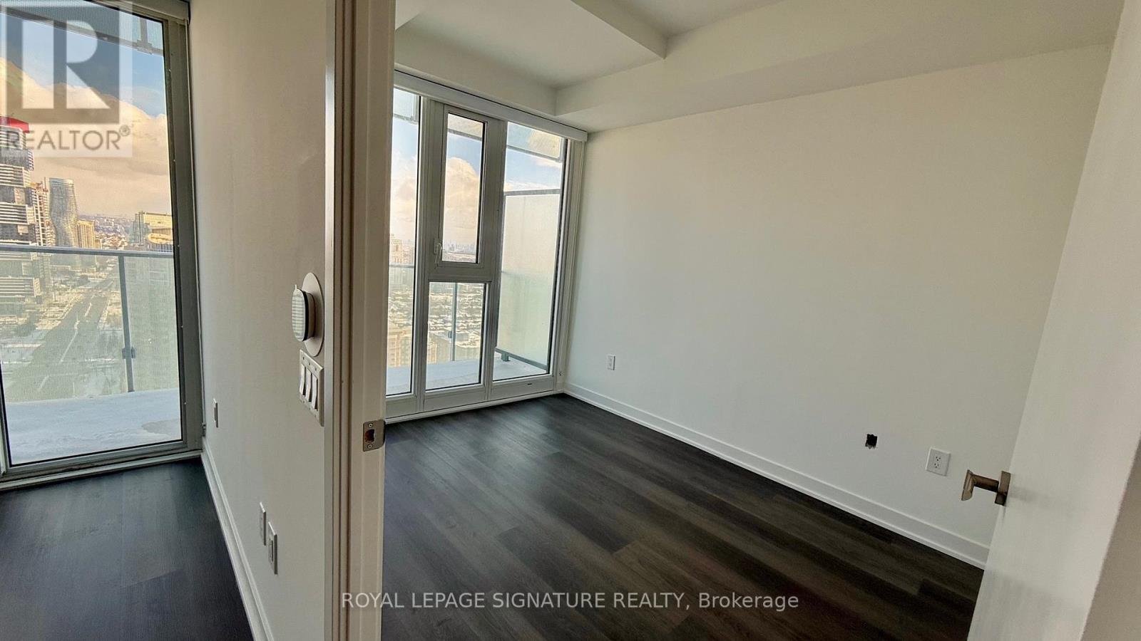 3512 - 3900 Confederation Parkway, Mississauga, Ontario  L5B 0M3 - Photo 22 - W12738246