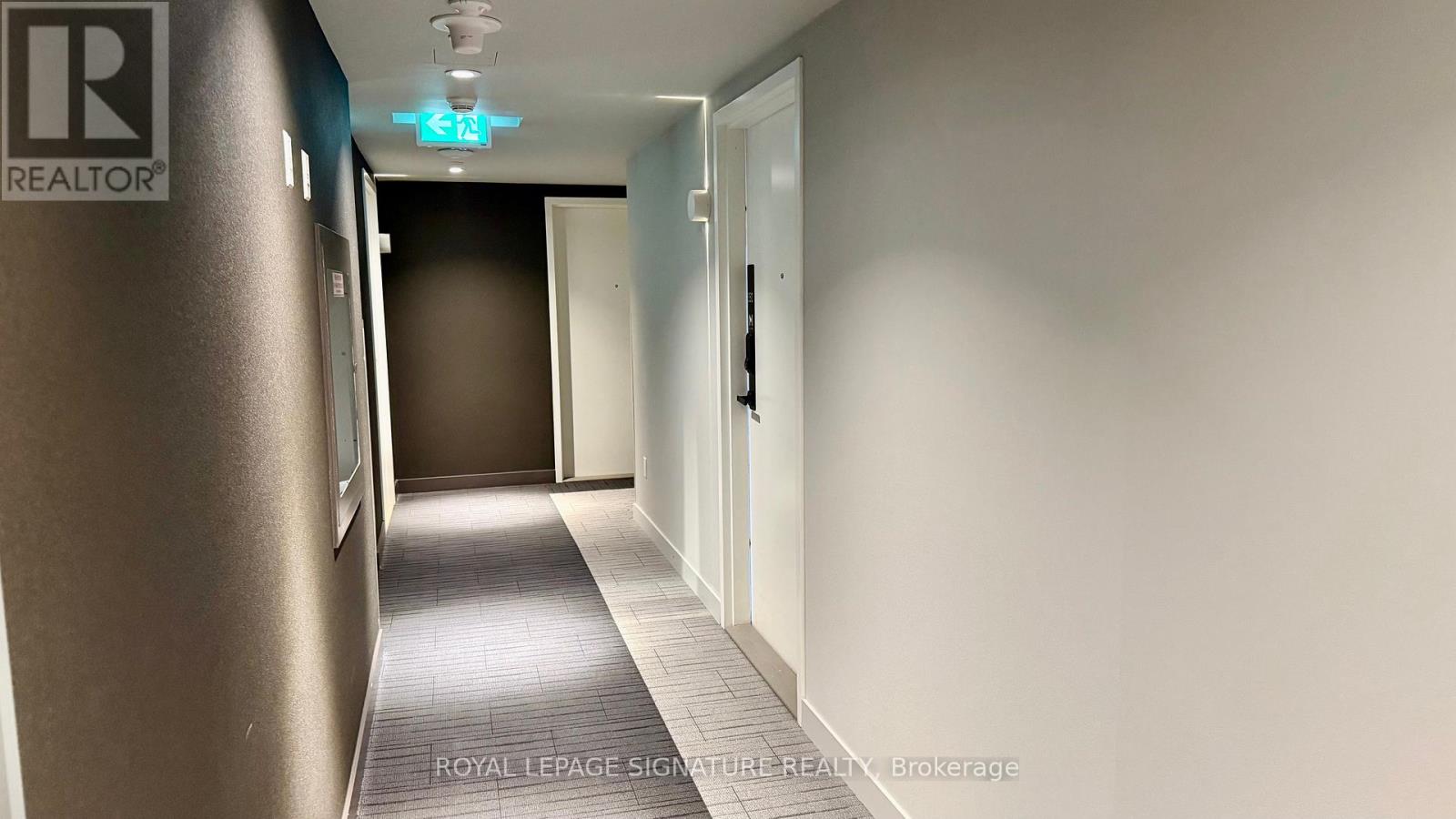 3512 - 3900 Confederation Parkway, Mississauga, Ontario  L5B 0M3 - Photo 6 - W12738246