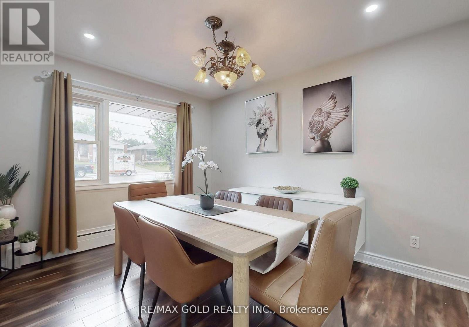 61 Centre Street N, Brampton, Ontario  L6V 1T1 - Photo 11 - W12738274