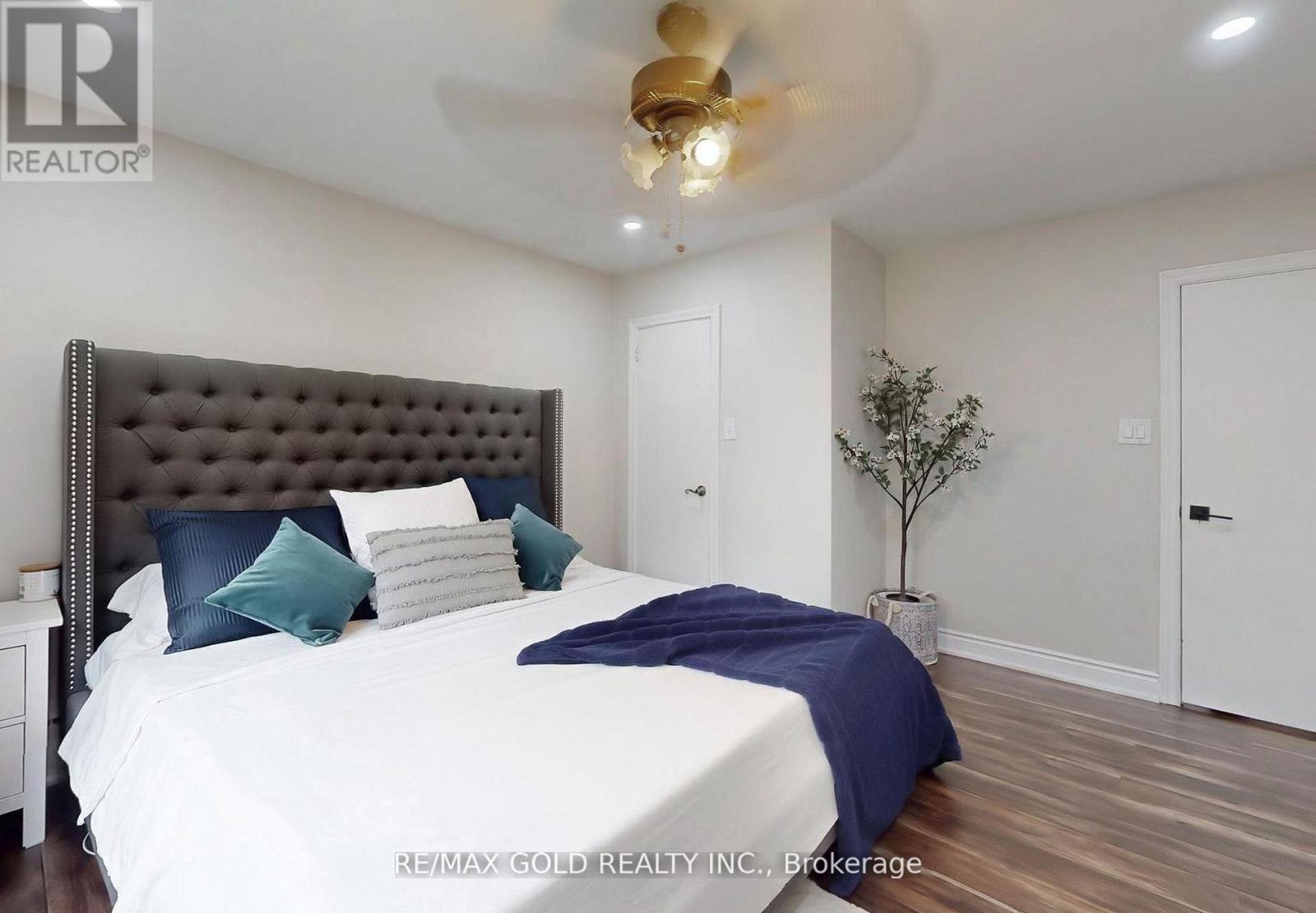 61 Centre Street N, Brampton, Ontario  L6V 1T1 - Photo 23 - W12738274