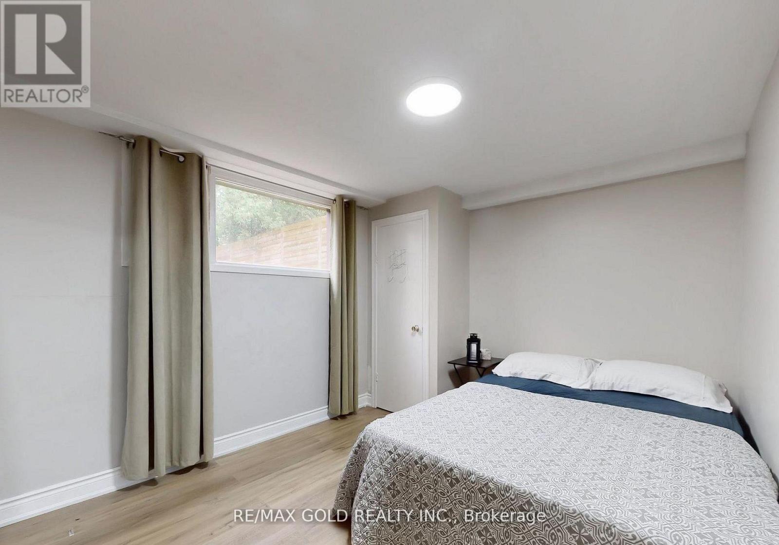 61 Centre Street N, Brampton, Ontario  L6V 1T1 - Photo 36 - W12738274