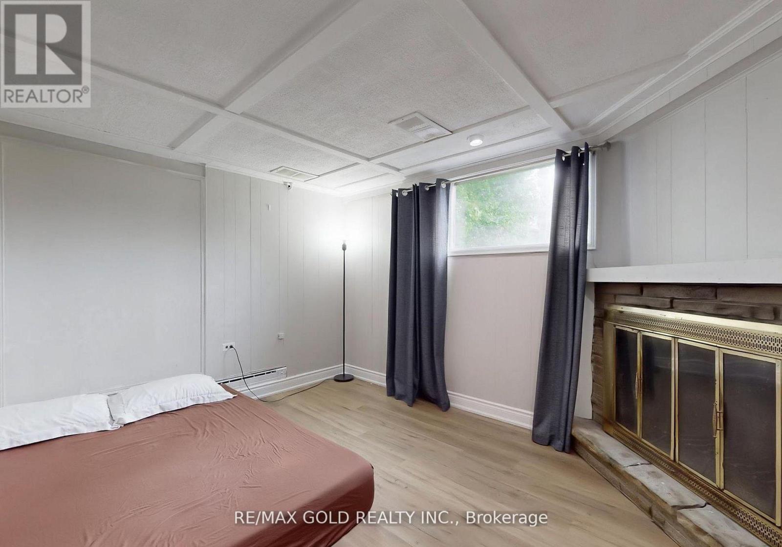 61 Centre Street N, Brampton, Ontario  L6V 1T1 - Photo 38 - W12738274