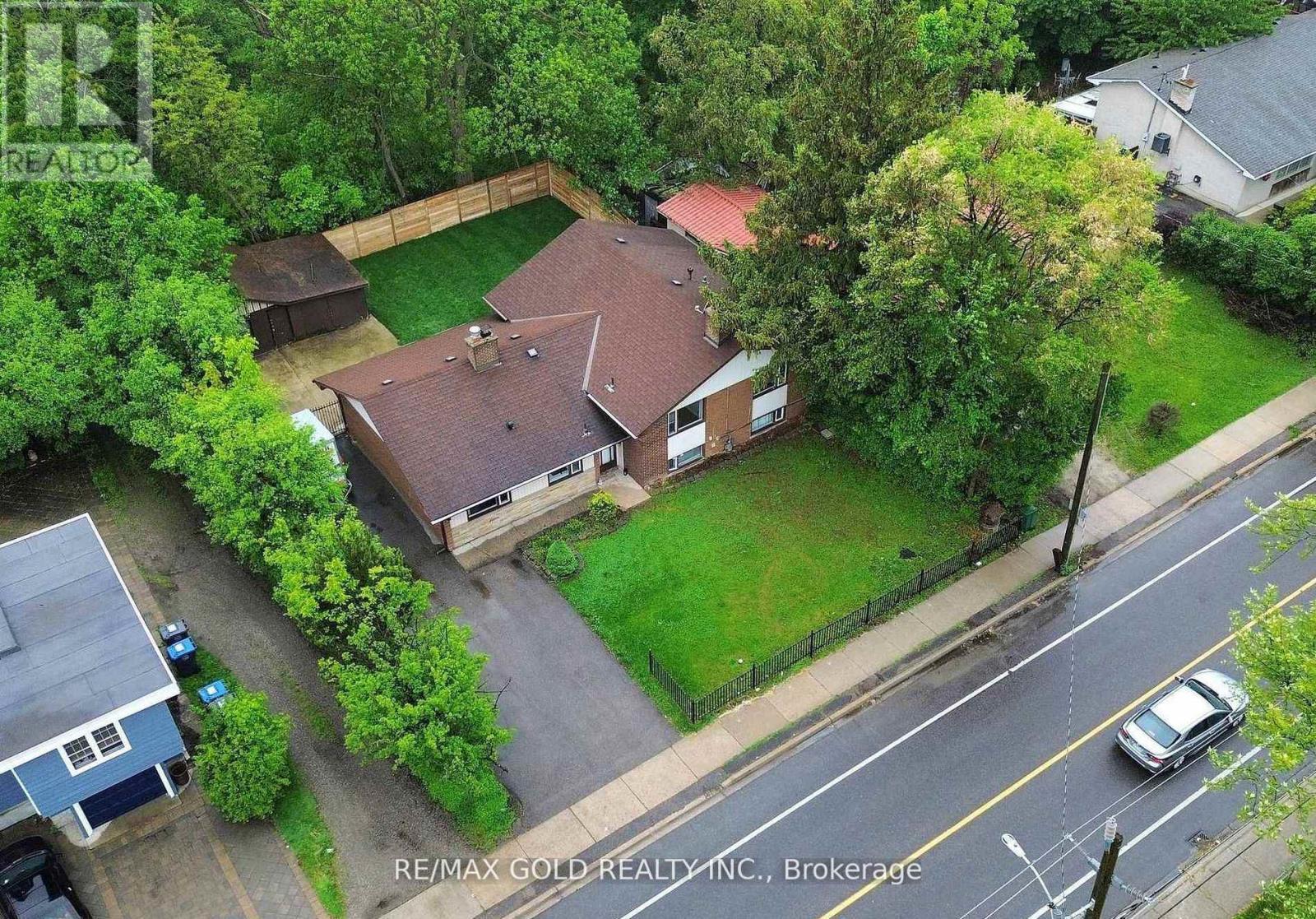 61 Centre Street N, Brampton, Ontario  L6V 1T1 - Photo 50 - W12738274