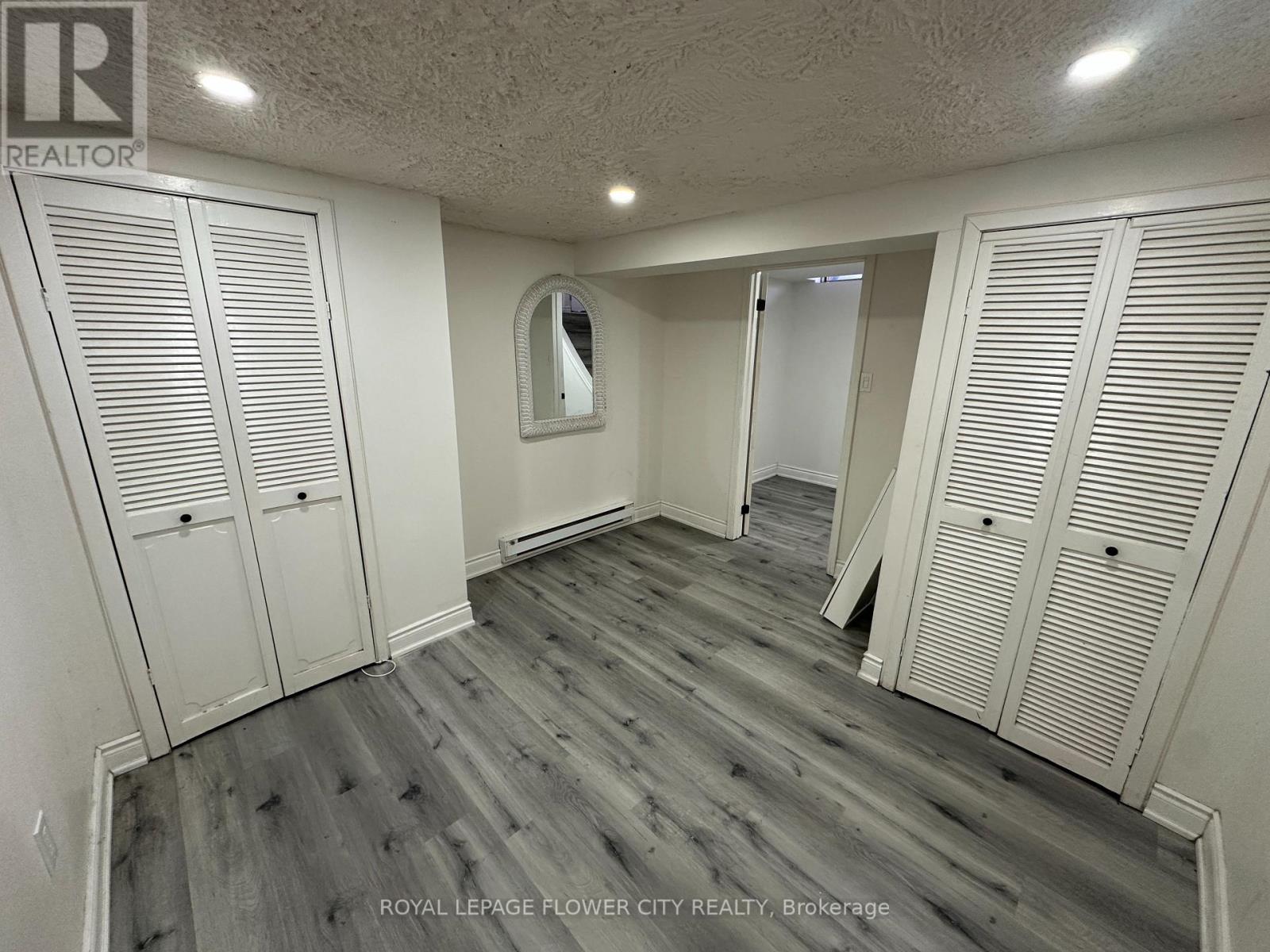 52 Grand Valley Drive, Brampton, Ontario  L6S 2K9 - Photo 15 - W12738296