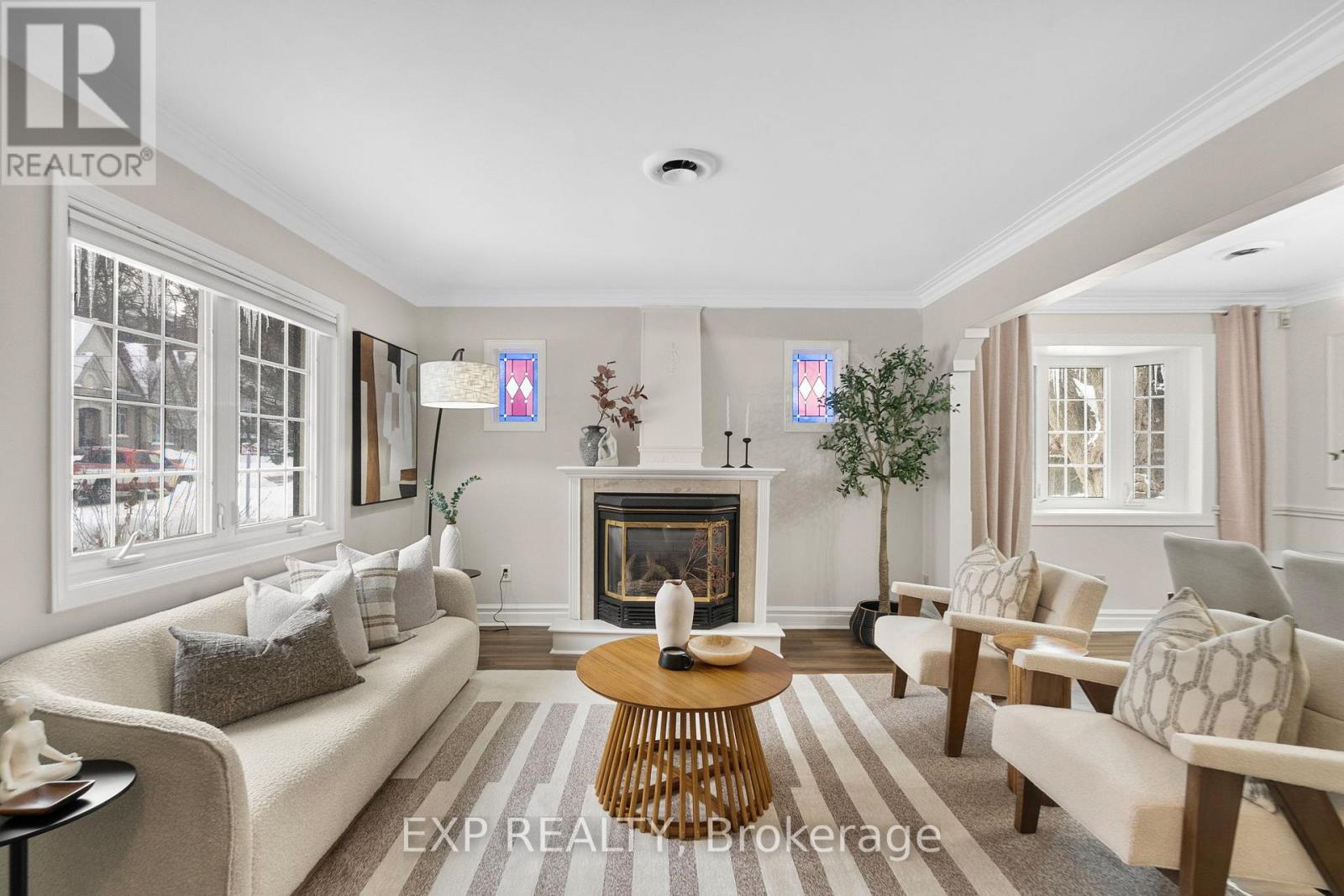 127 SOUTH KINGSWAY, Toronto, Ontario