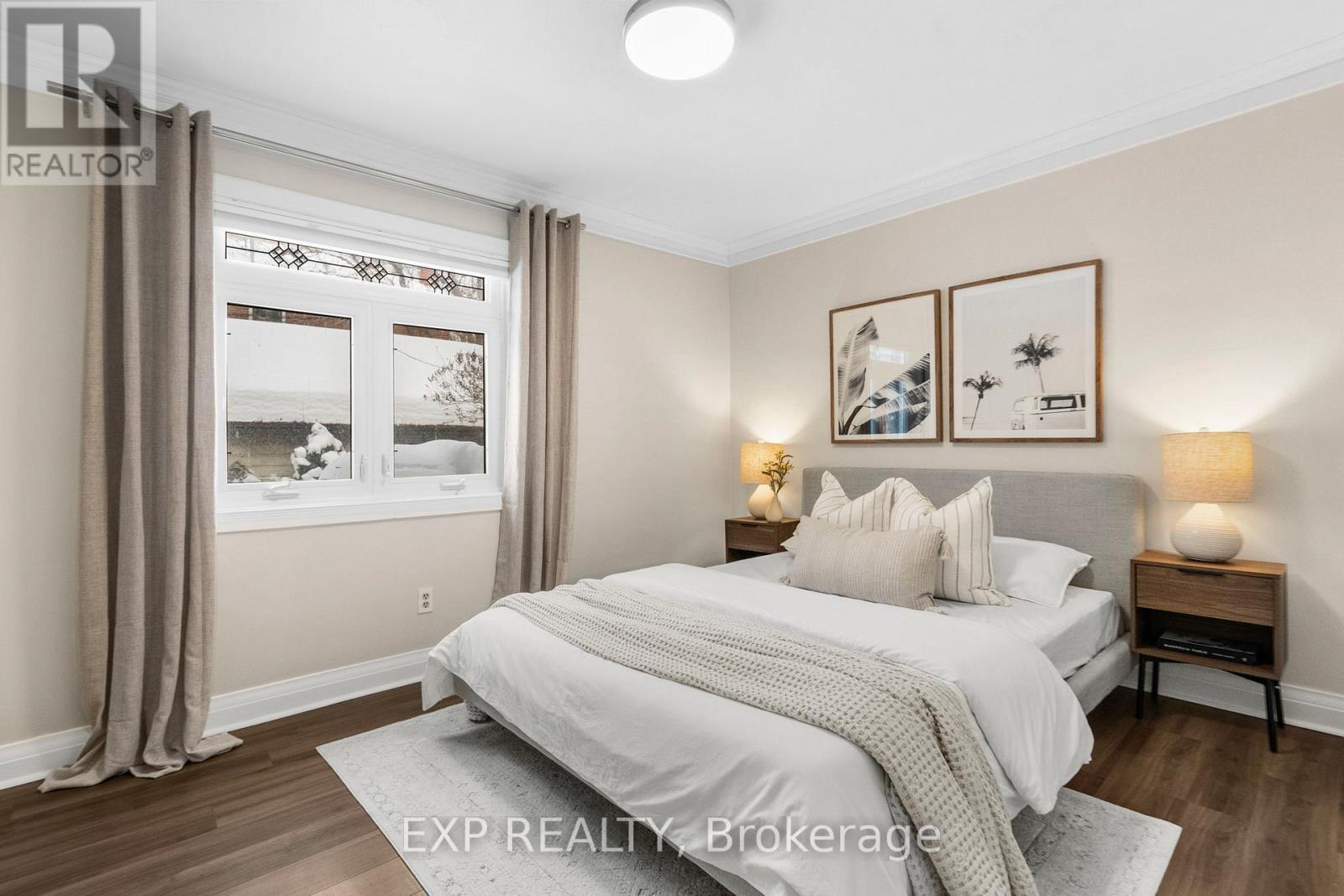 127 South Kingsway, Toronto, Ontario  M6S 3T5 - Photo 16 - W12738320