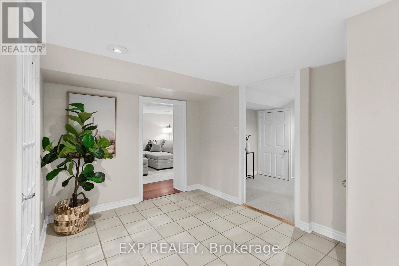 127 South Kingsway, Toronto, Ontario  M6S 3T5 - Photo 31 - W12738320