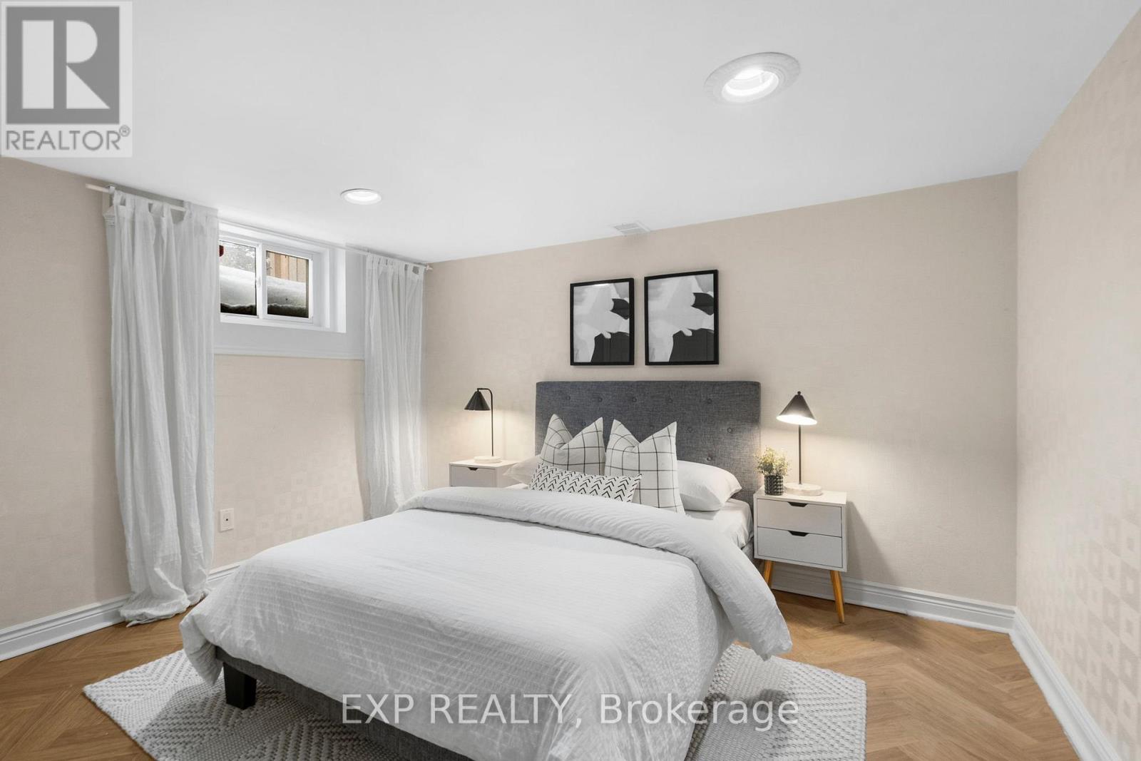 127 South Kingsway, Toronto, Ontario  M6S 3T5 - Photo 38 - W12738320